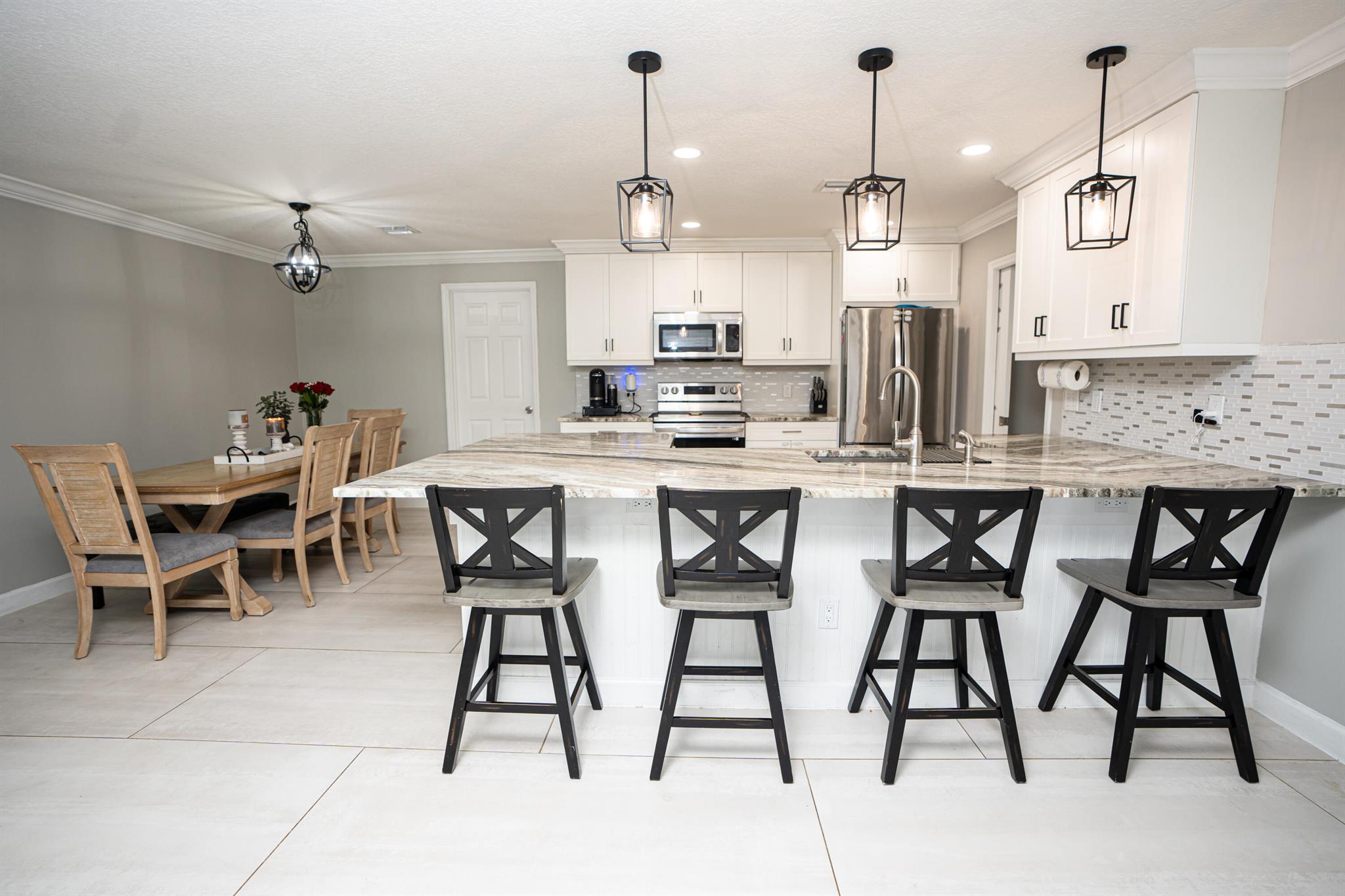 Properties 16701 E Mead Hill Drive