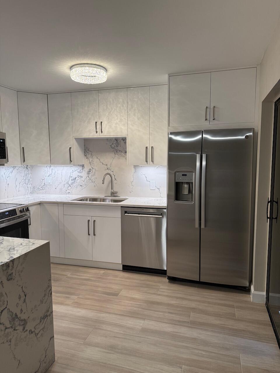 LAKEWOOD OF - Residential
