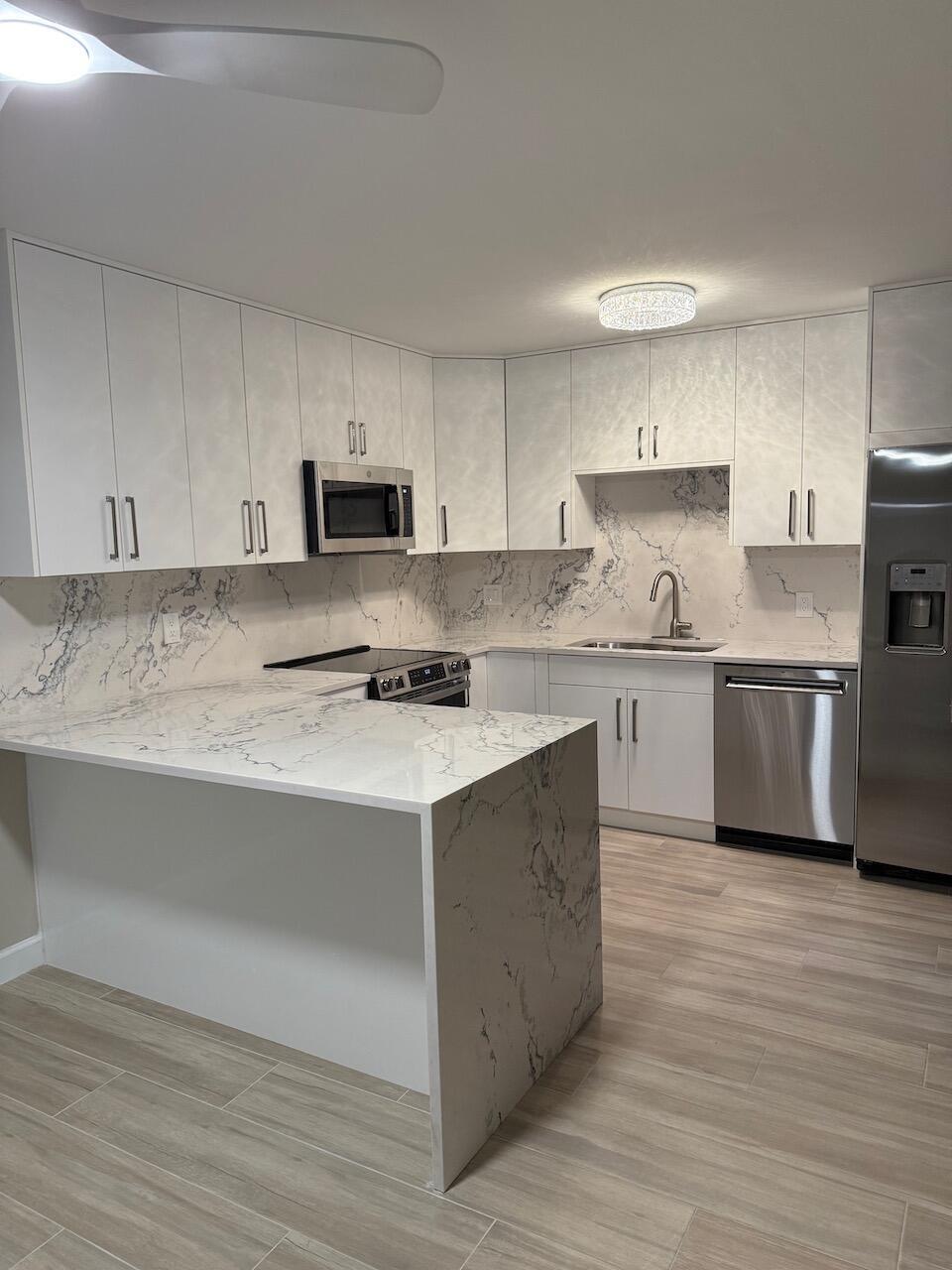 LAKEWOOD OF - Residential