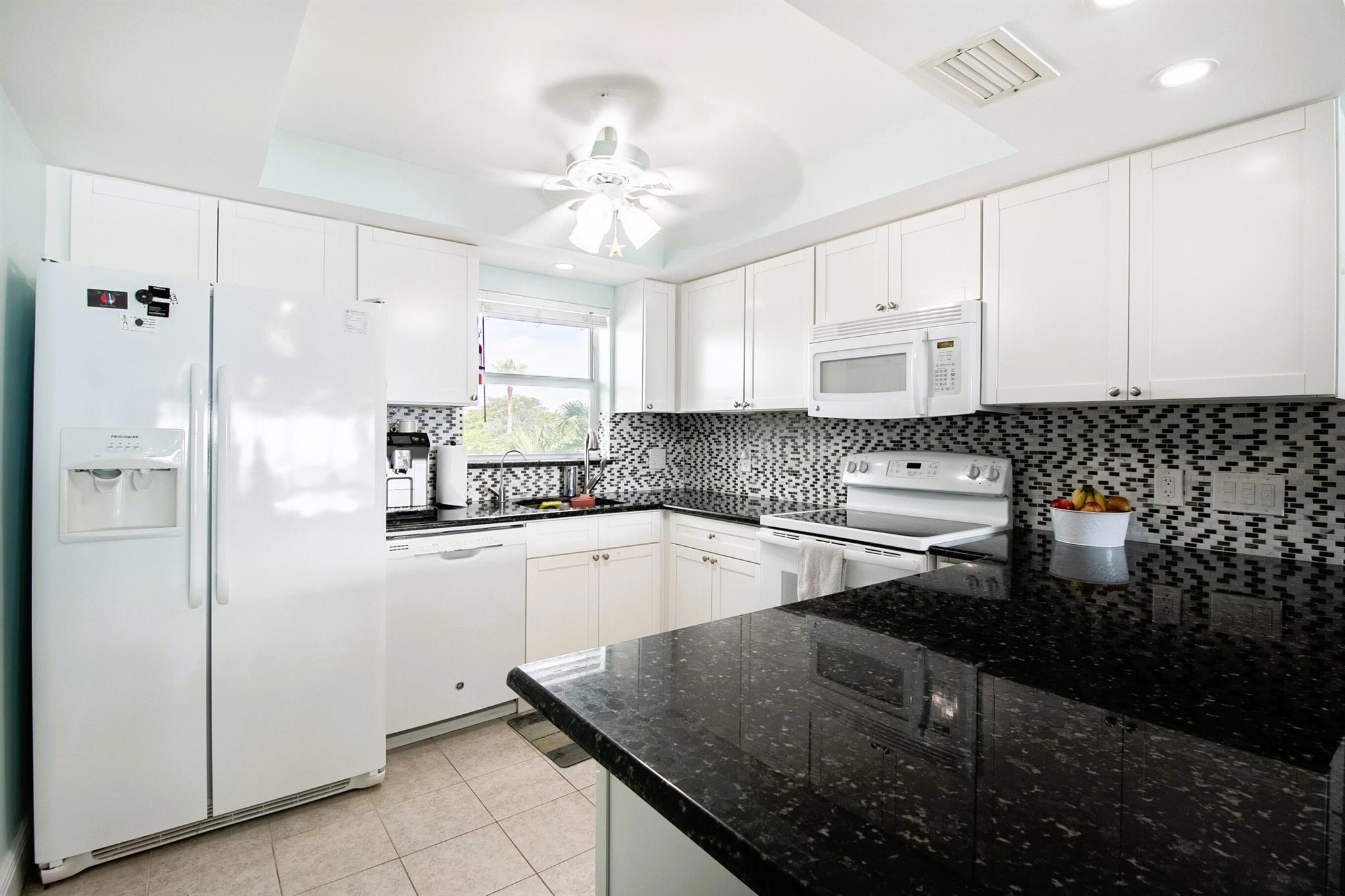 52 Yacht Club Drive 303