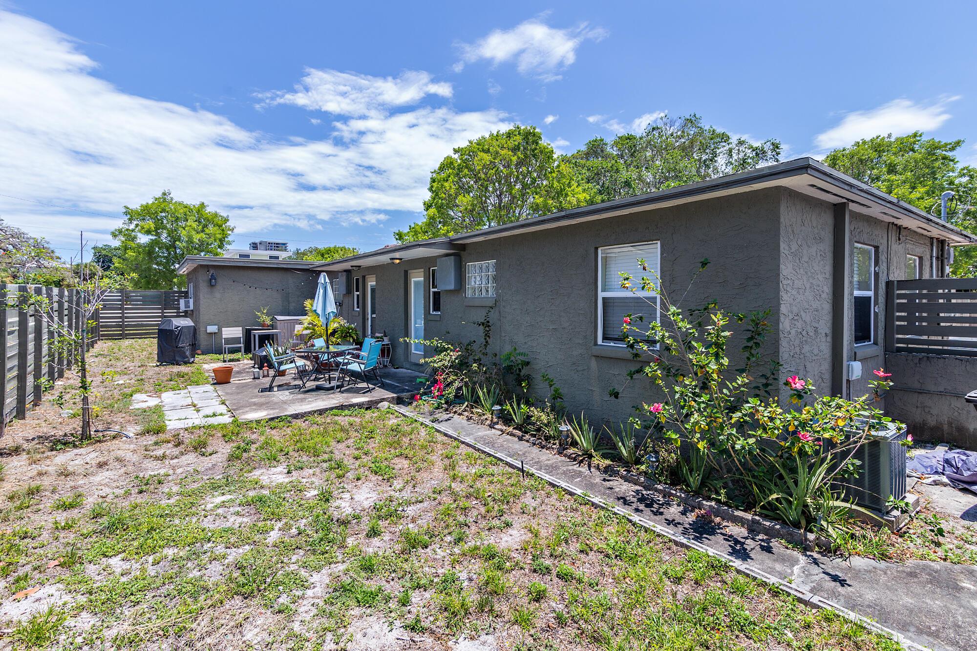 701 New Jersey Street, West Palm Beach, FL, 33401/$1,330,000 3 701 New Jersey Street