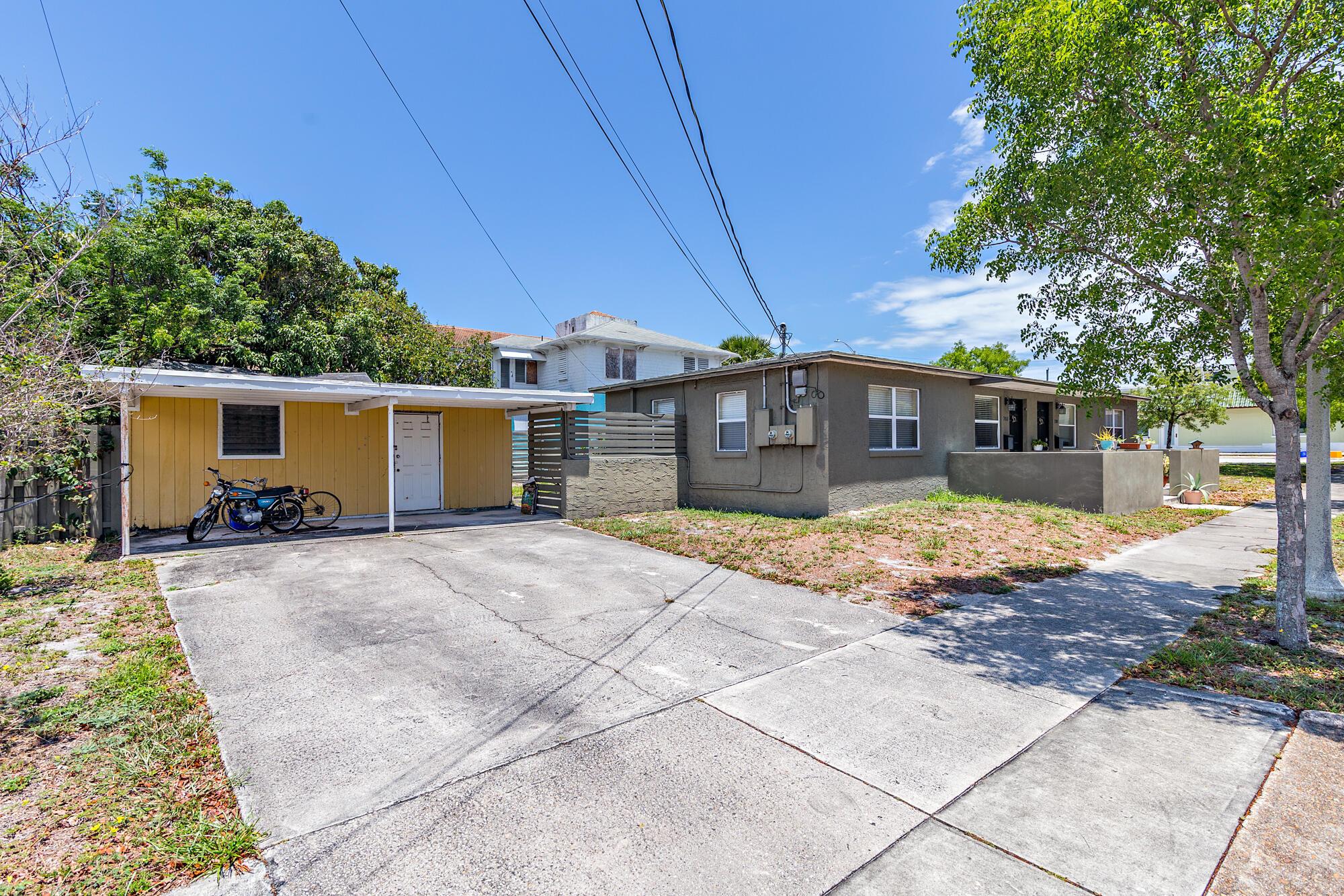 701 New Jersey Street, West Palm Beach, FL, 33401/$1,330,000 2 701 New Jersey Street
