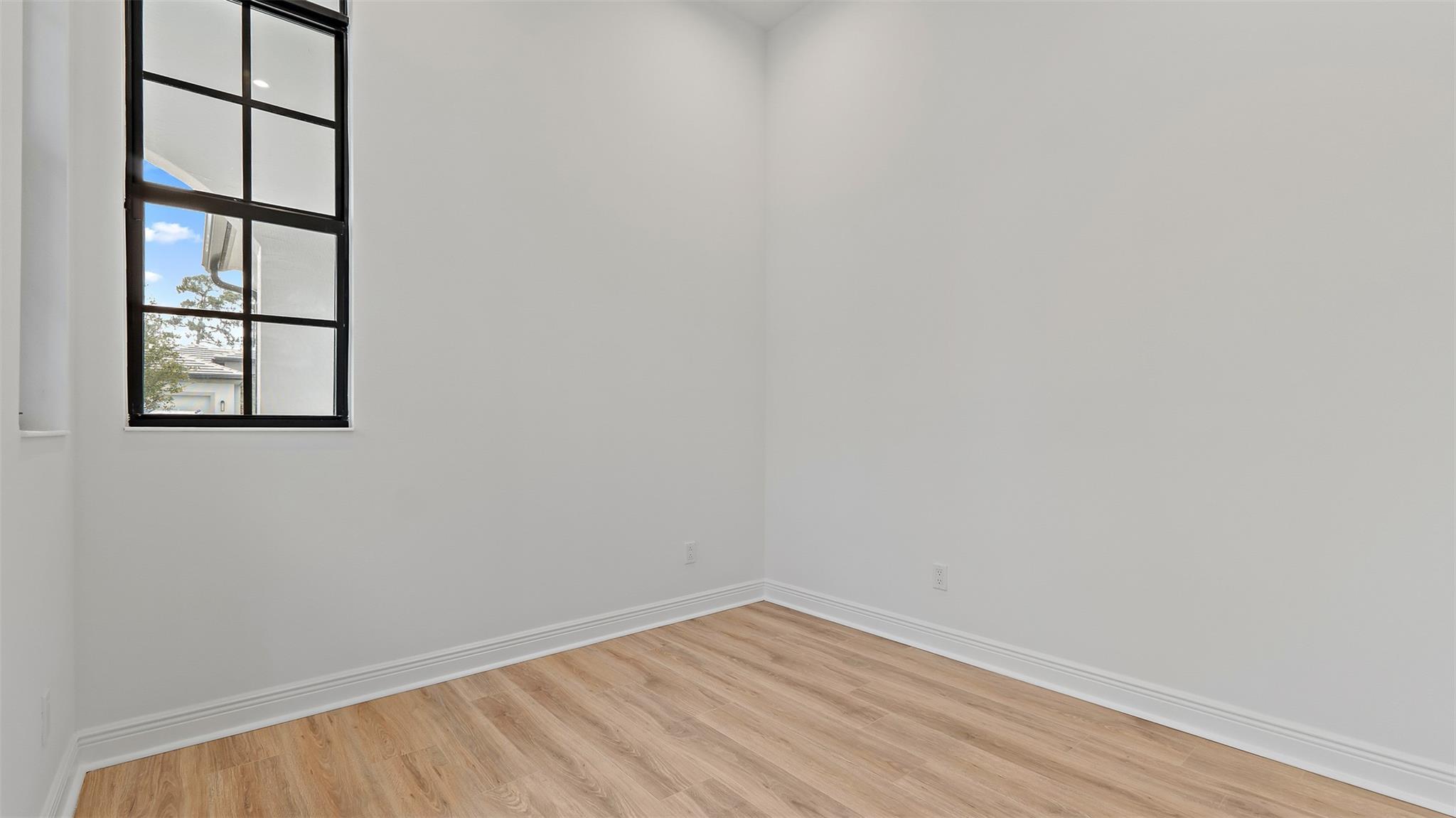 KH RIVELLA LLC - Residential