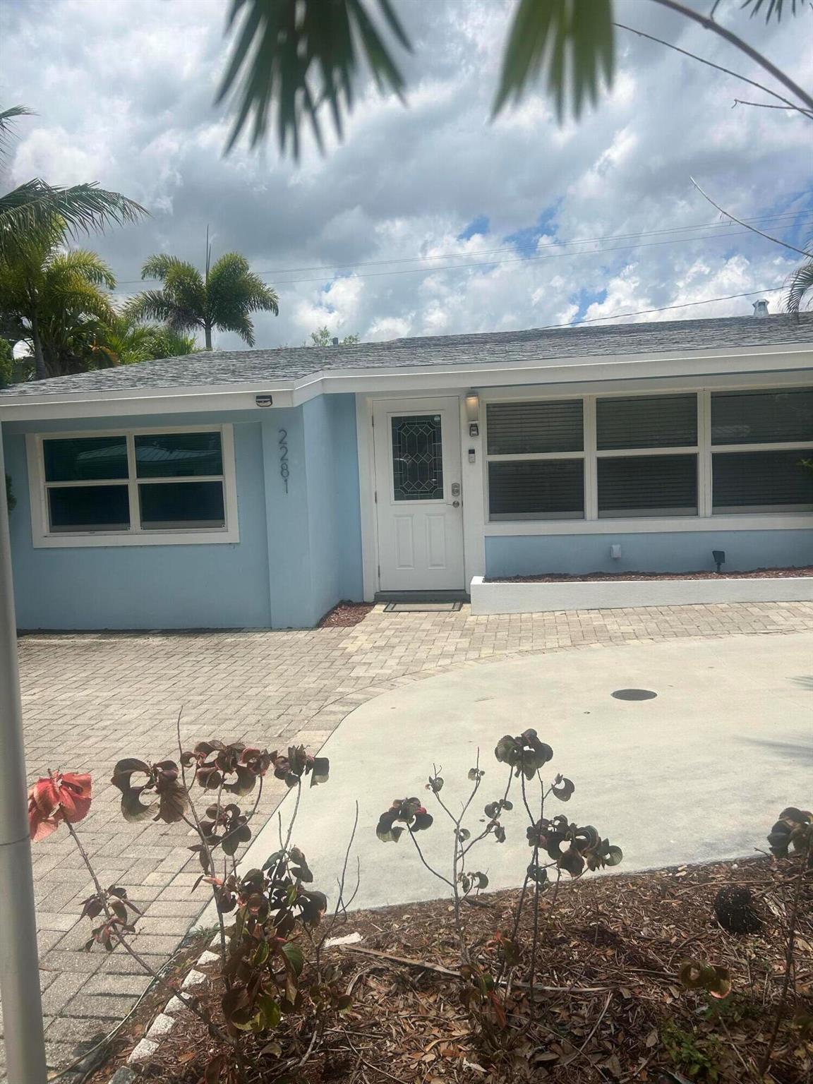 FLAMINGO PARK SEC - Residential Lease