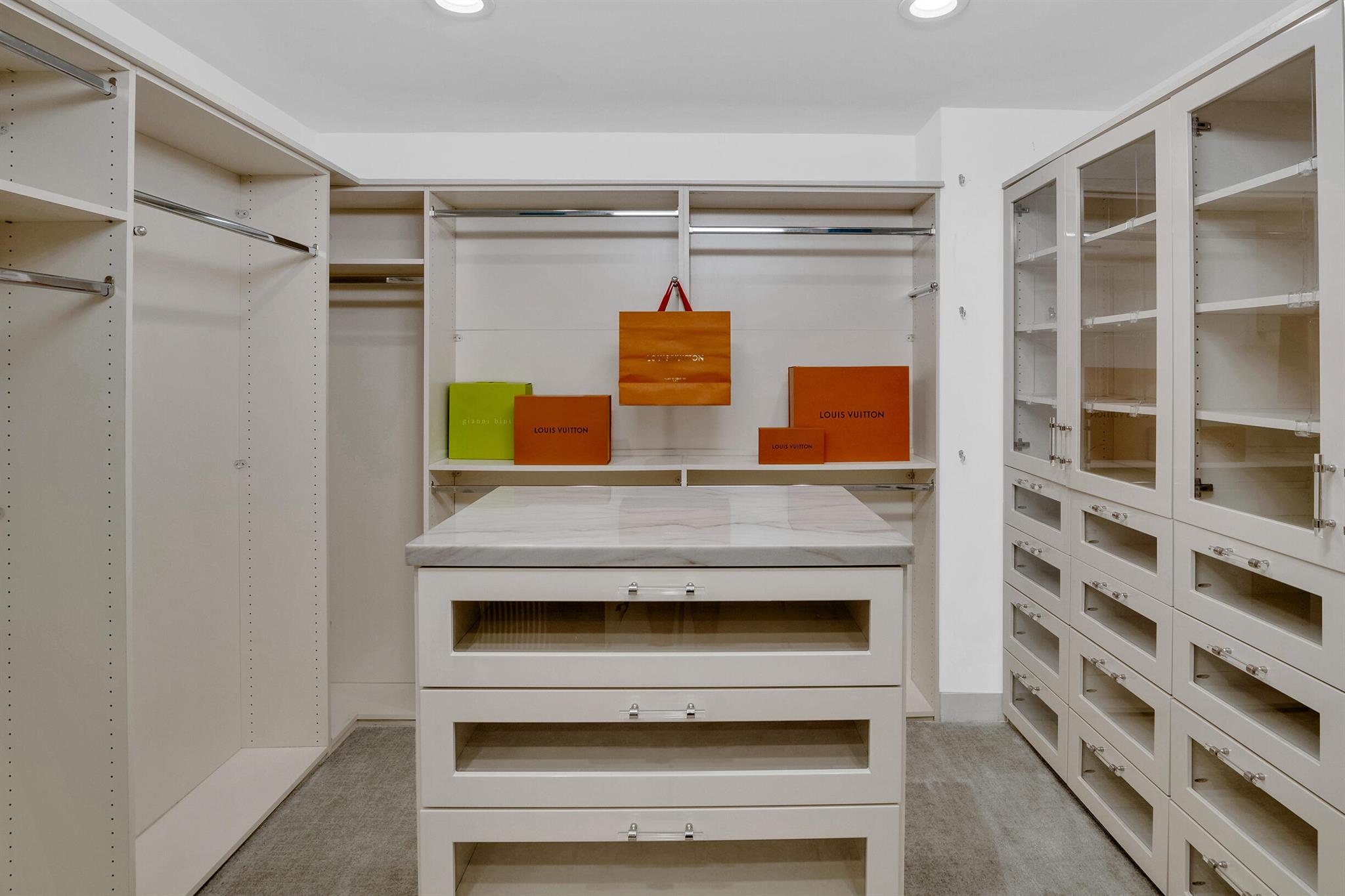 Pointes - Residential