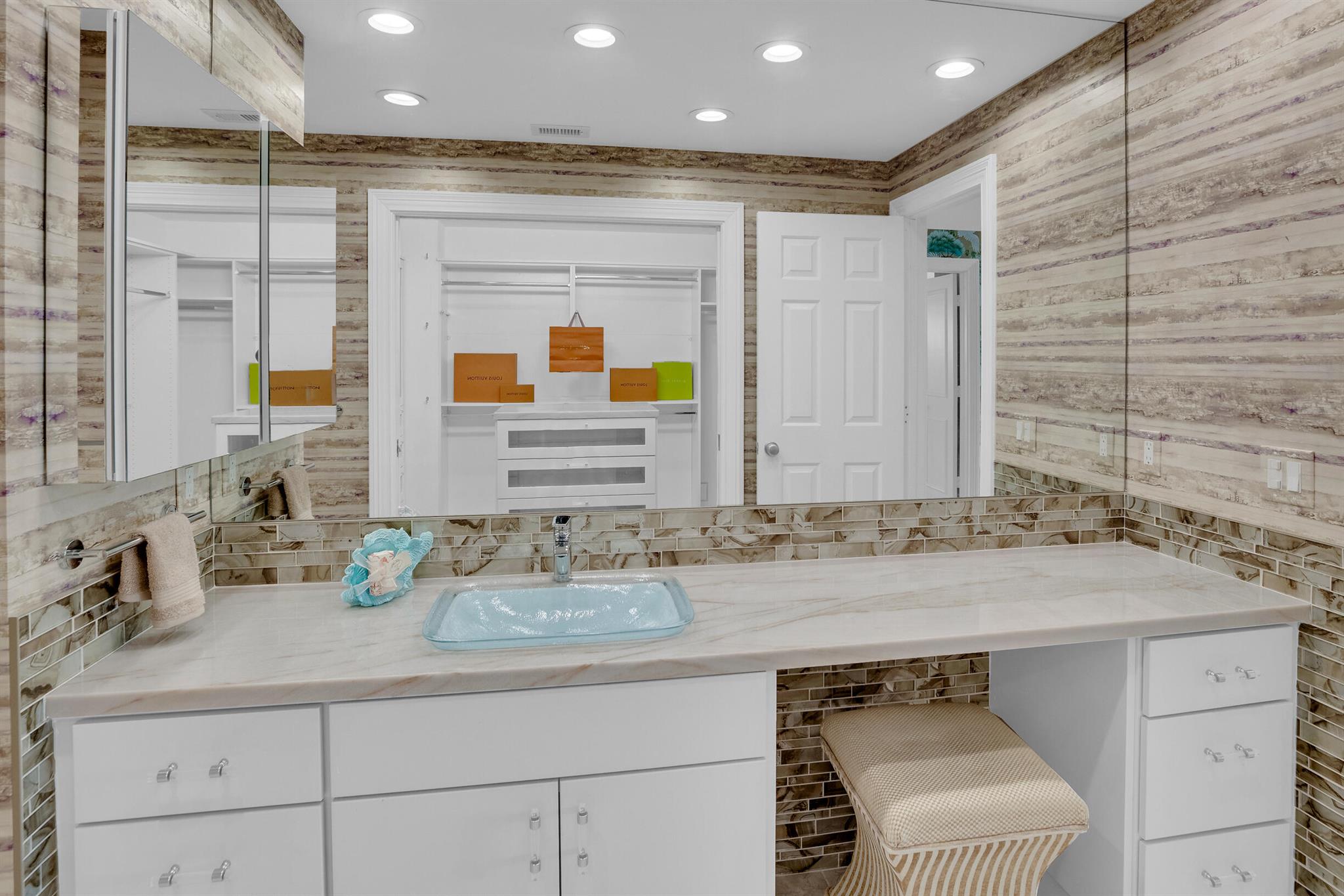 Pointes - Residential