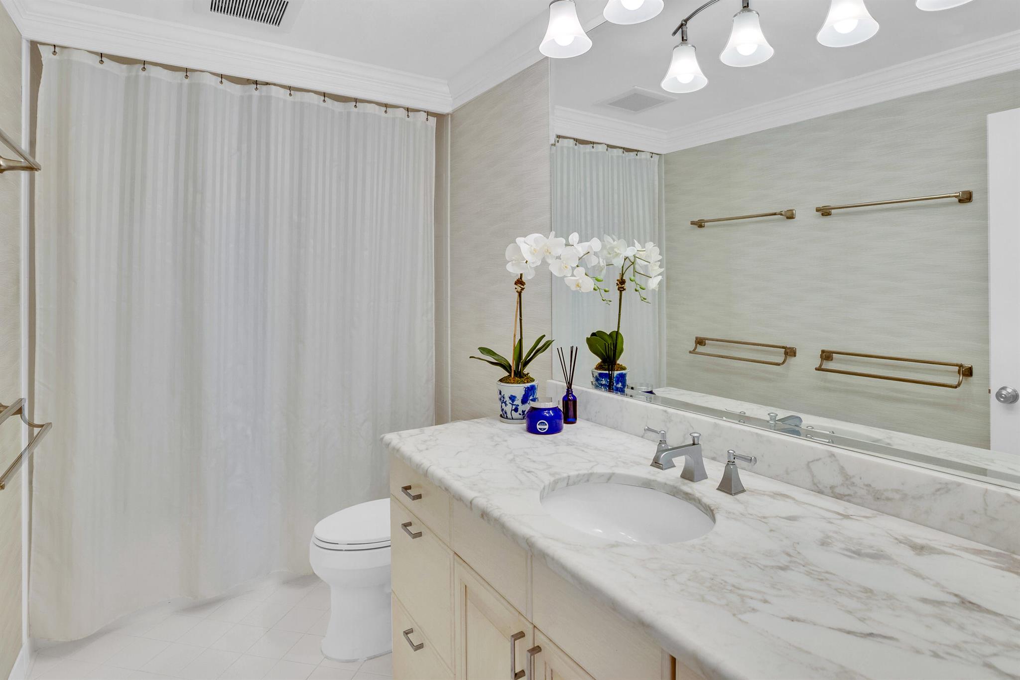 Pointes - Residential