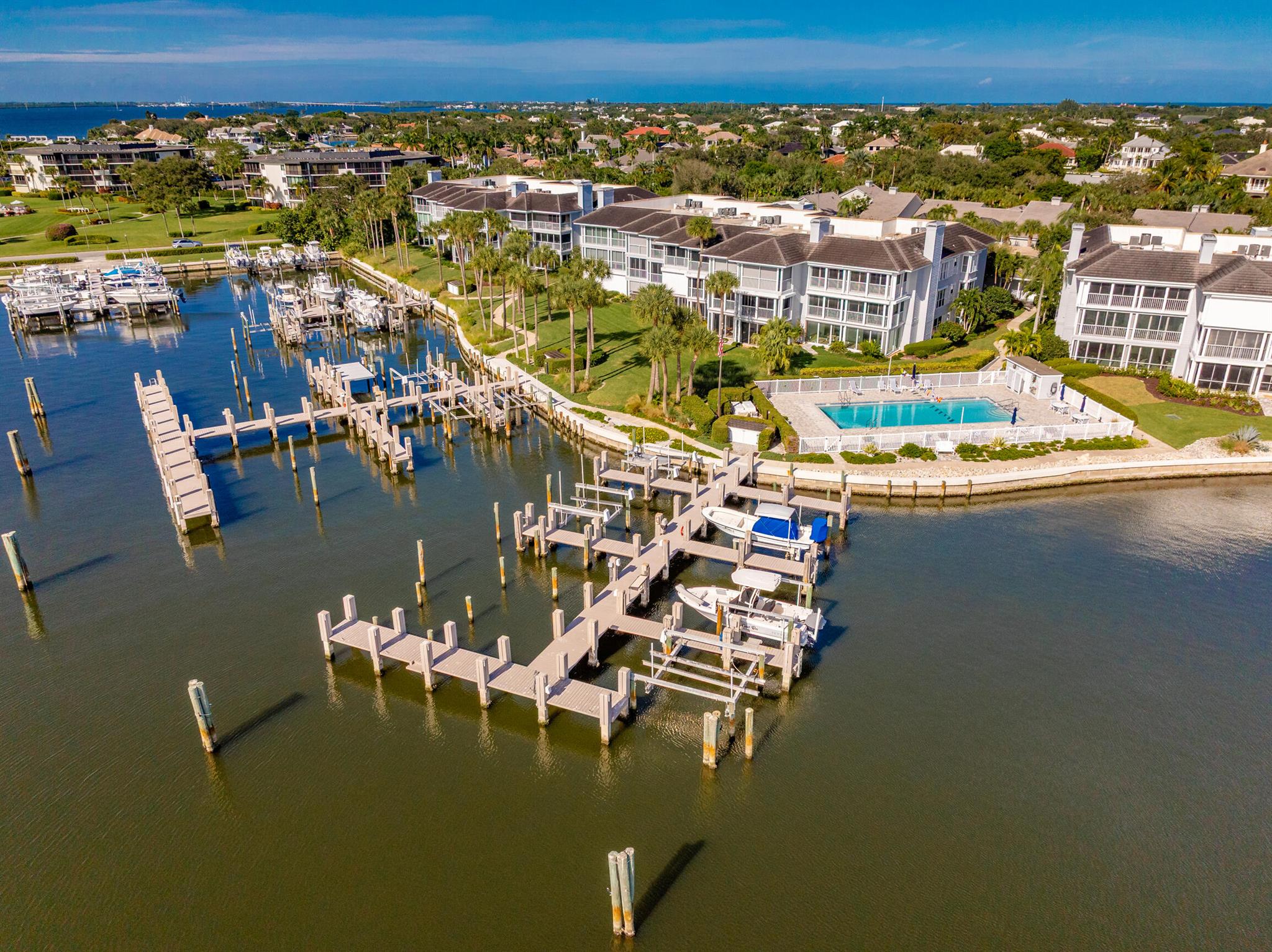 Pointes - Residential