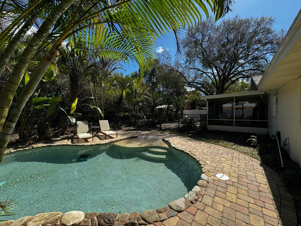 Photo of 1926 71st Avenue, Vero Beach, FL 32966 (MLS # B26013141)