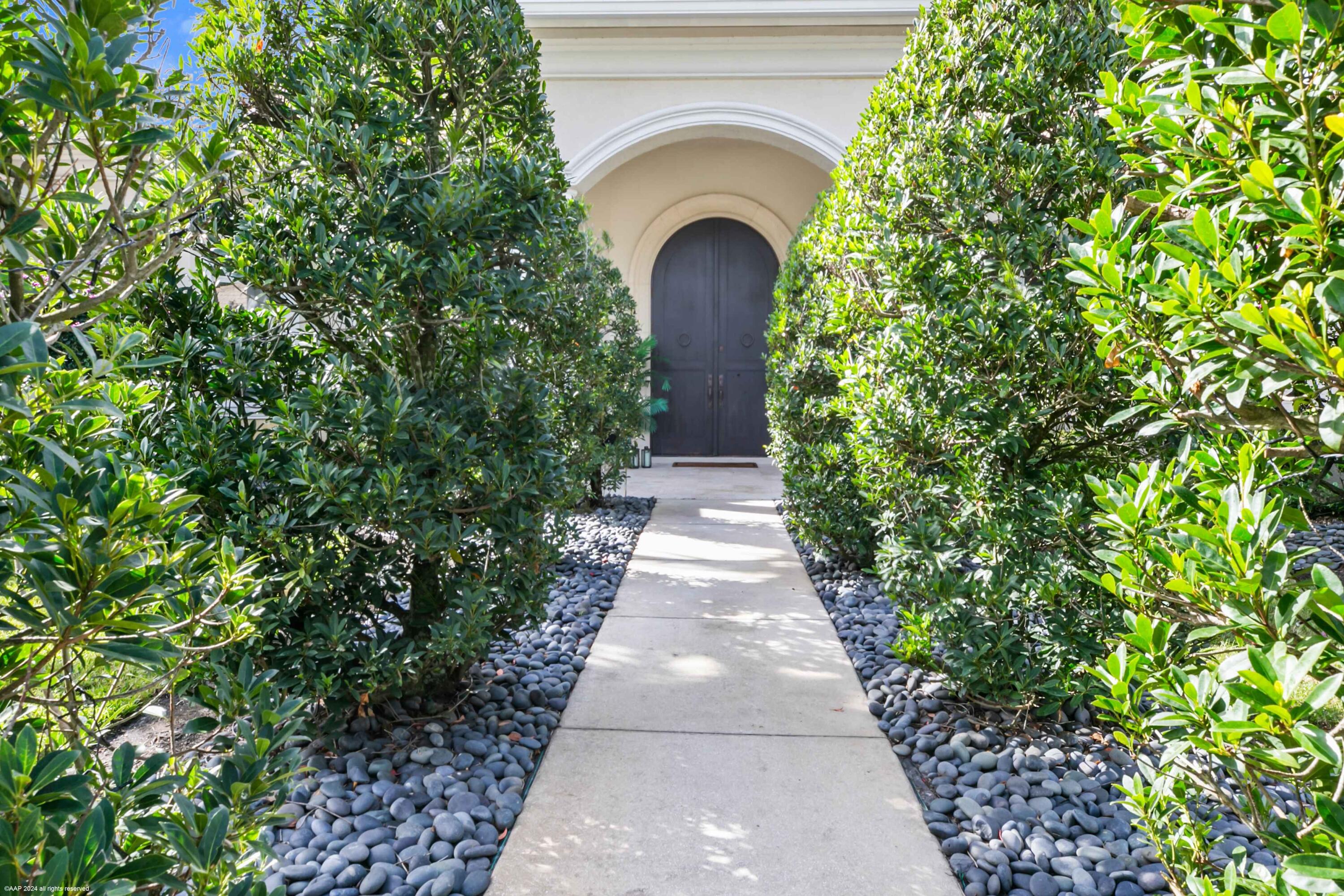 PALM BEACH POINT EAST - Residential