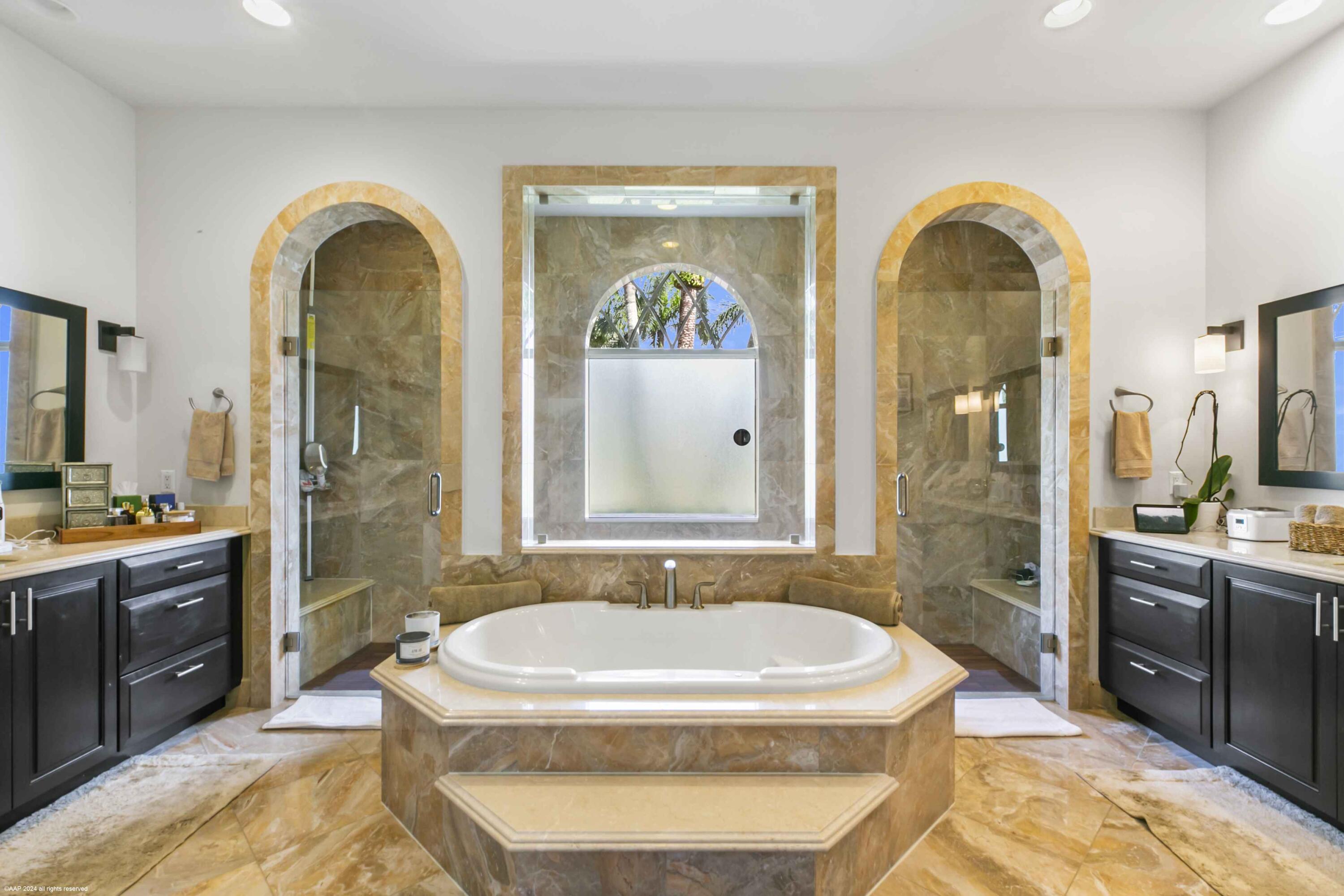 PALM BEACH POINT EAST - Residential