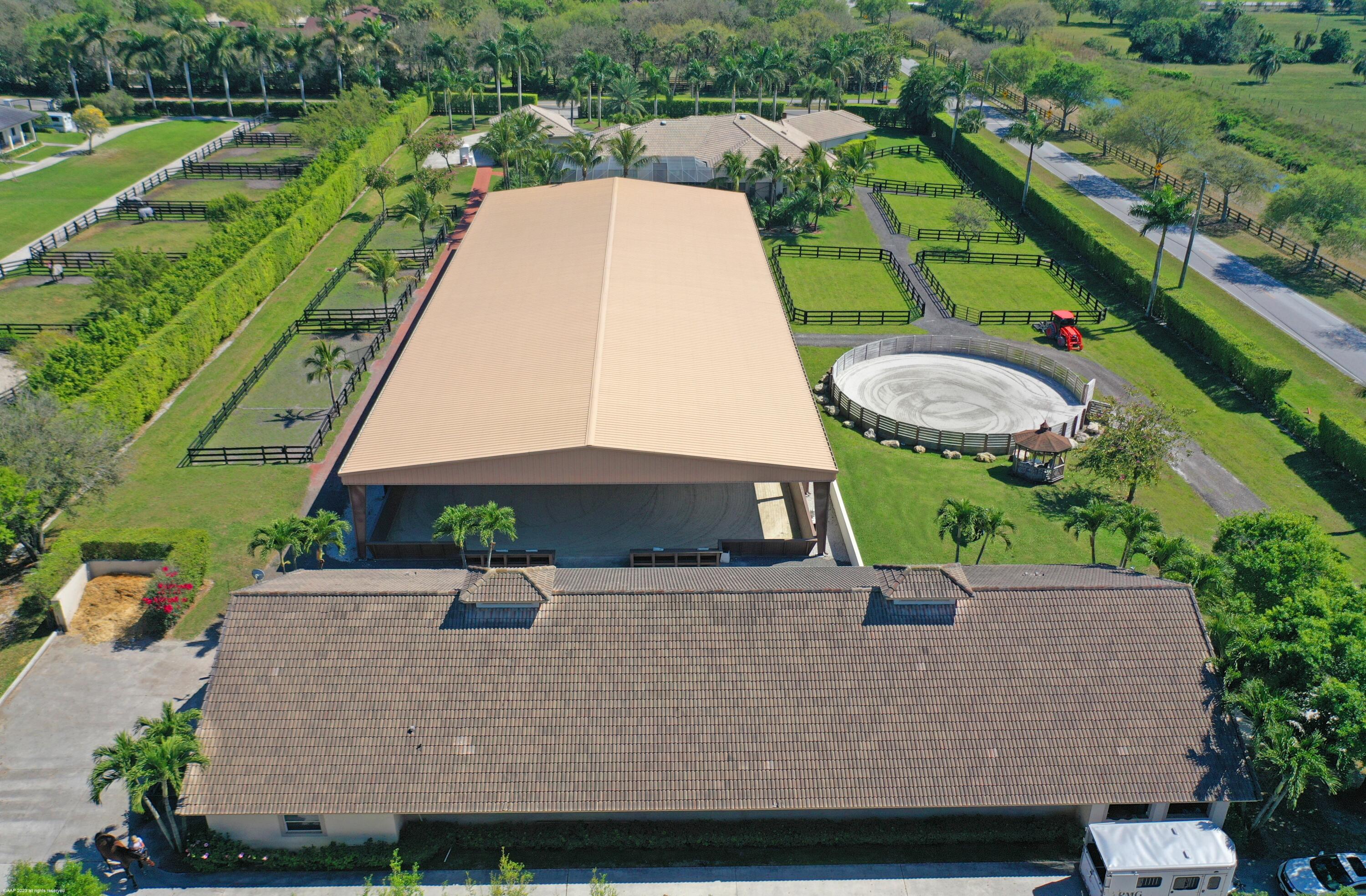 PALM BEACH POINT EAST - Residential