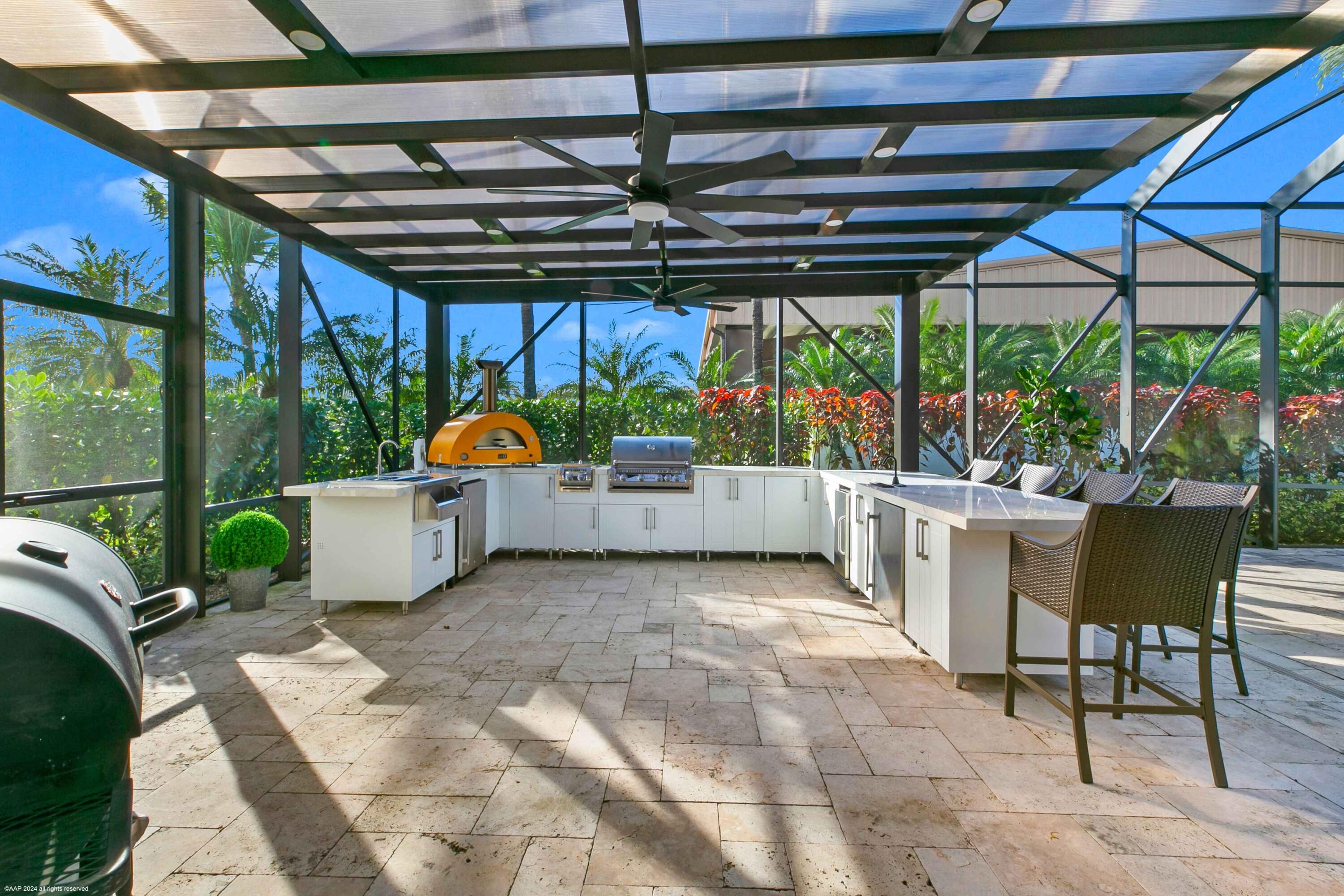 PALM BEACH POINT EAST - Residential