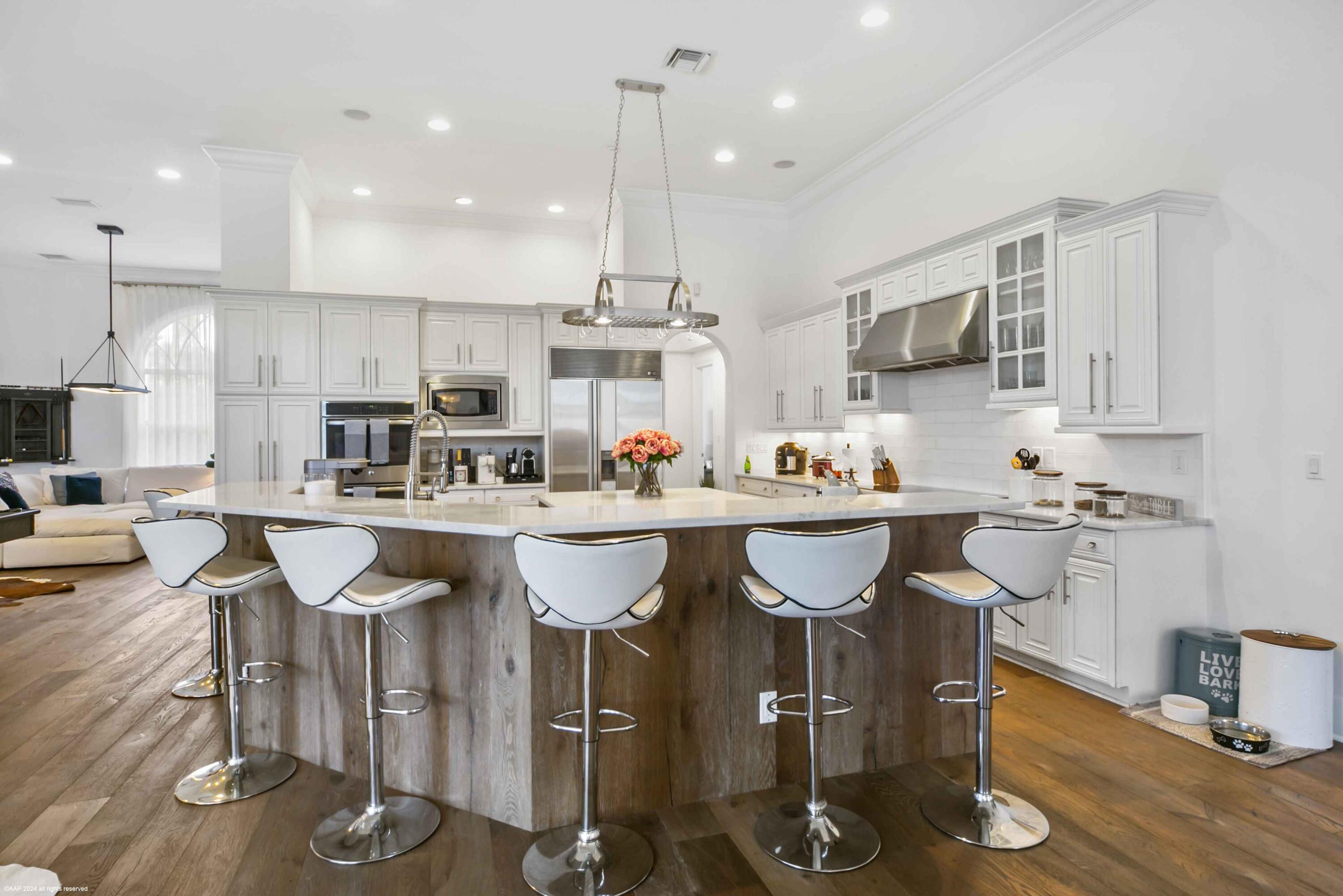 PALM BEACH POINT EAST - Residential