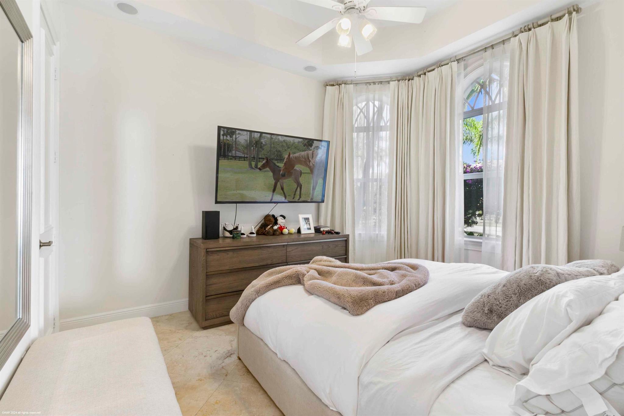 PALM BEACH POINT EAST - Residential