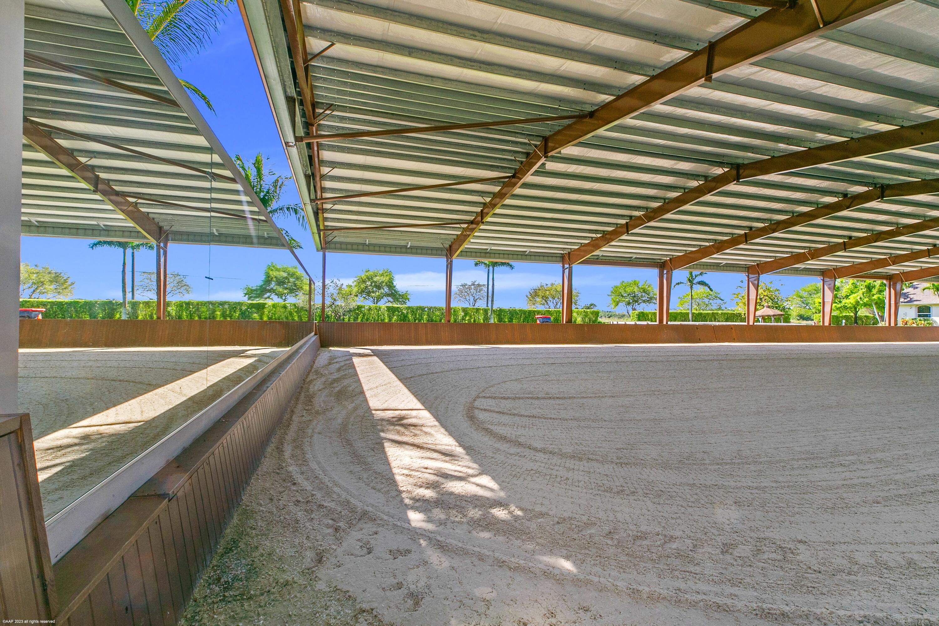 PALM BEACH POINT EAST - Residential