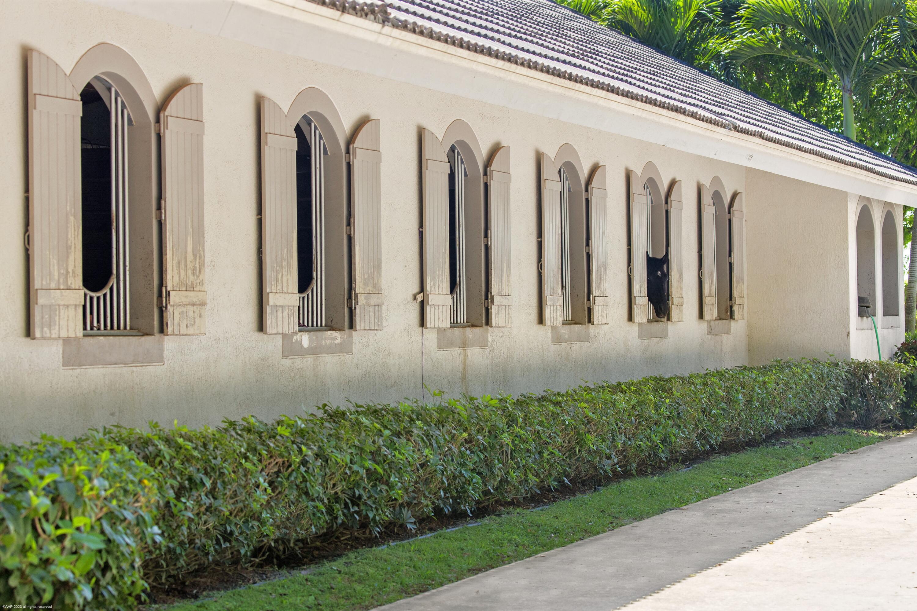 PALM BEACH POINT EAST - Residential