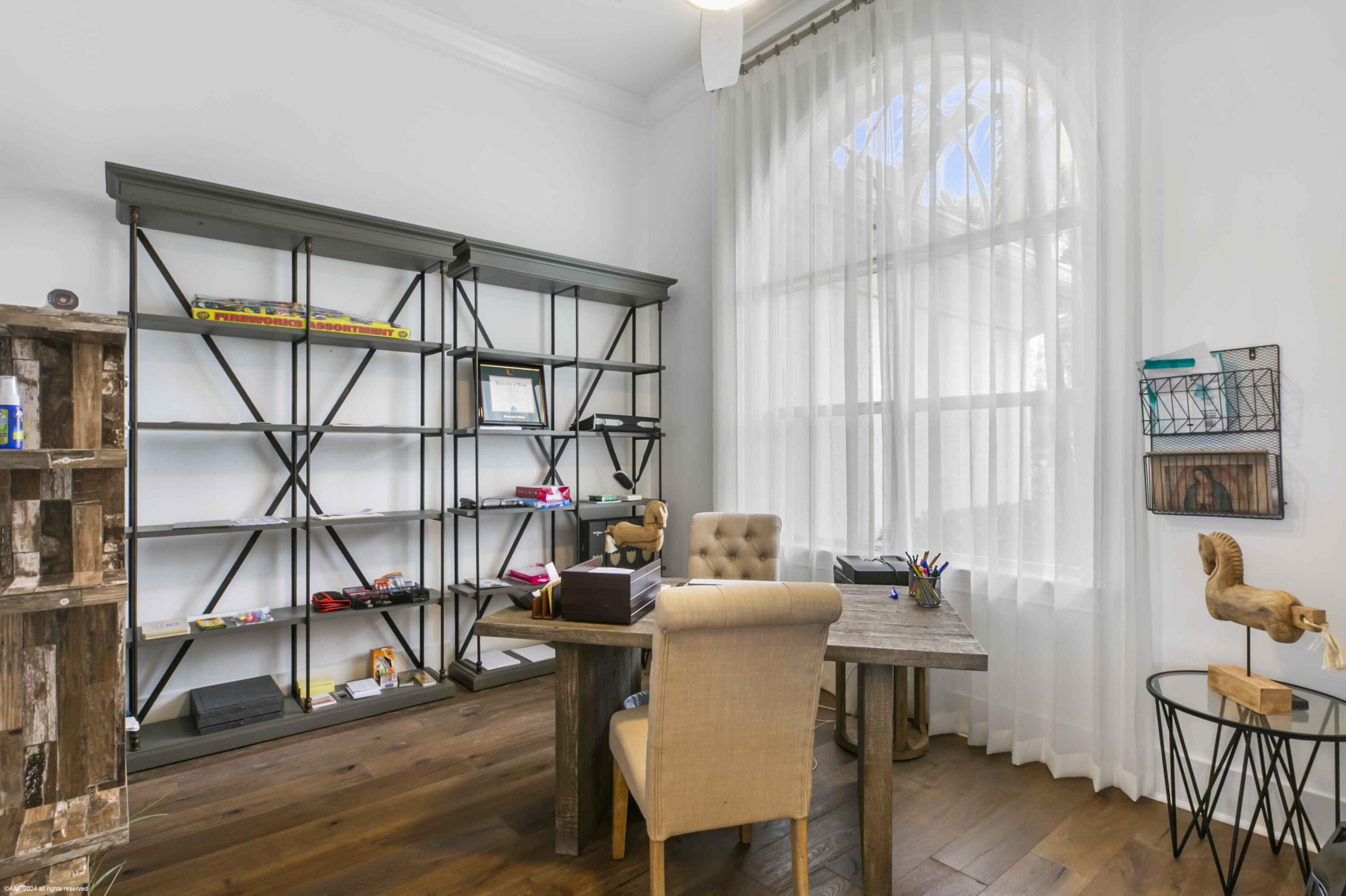 PALM BEACH POINT EAST - Residential