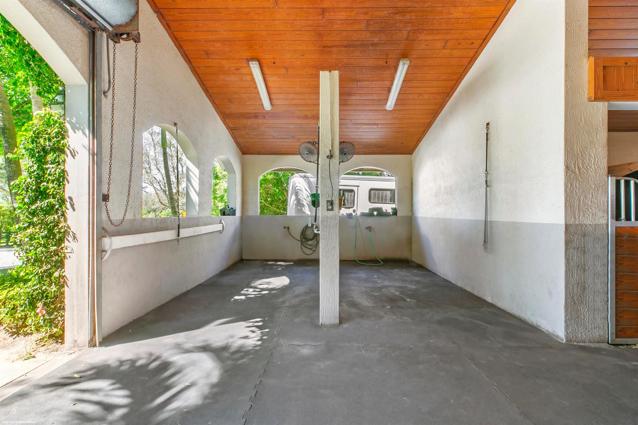 PALM BEACH POINT EAST - Residential