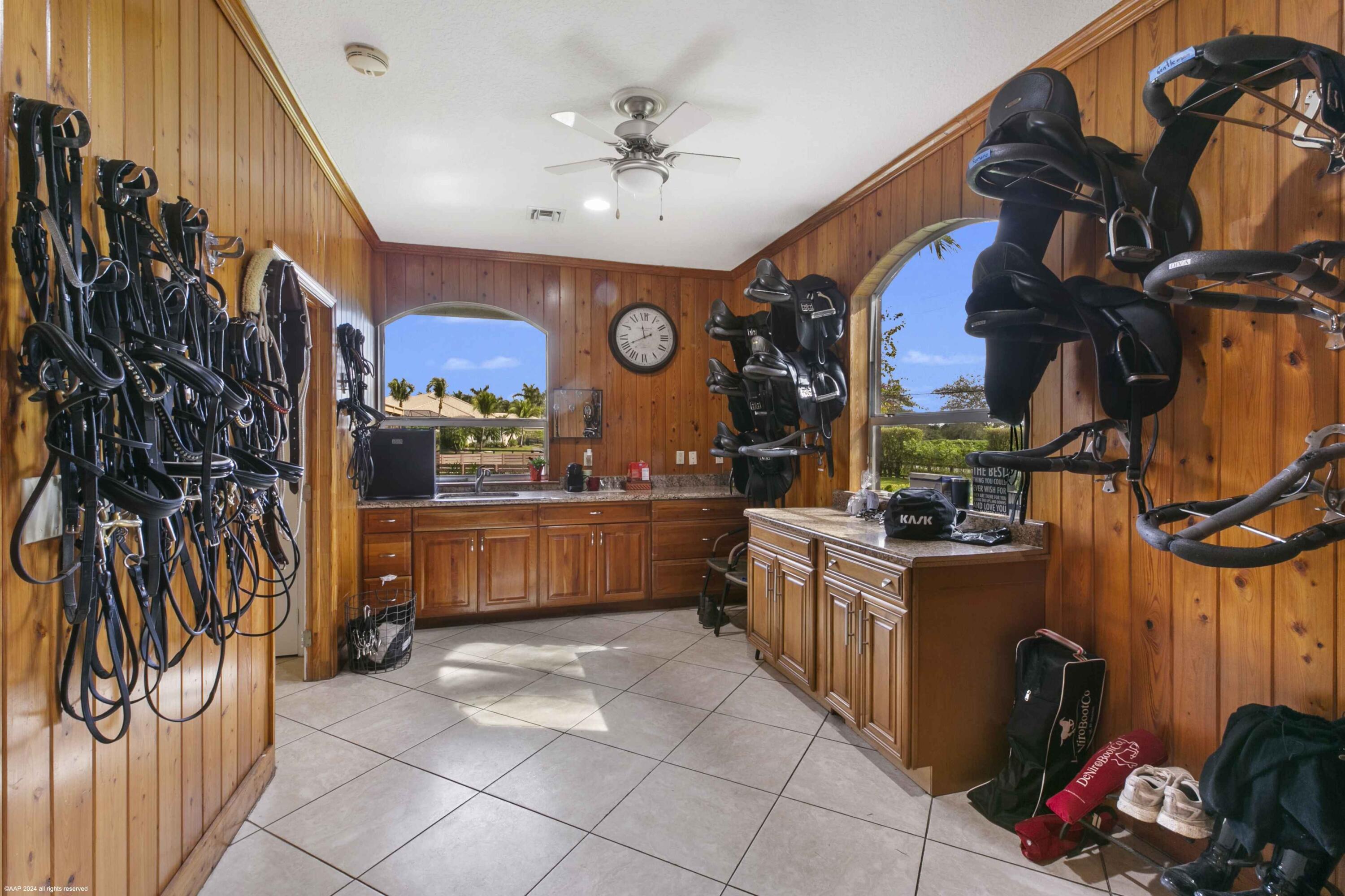 PALM BEACH POINT EAST - Residential