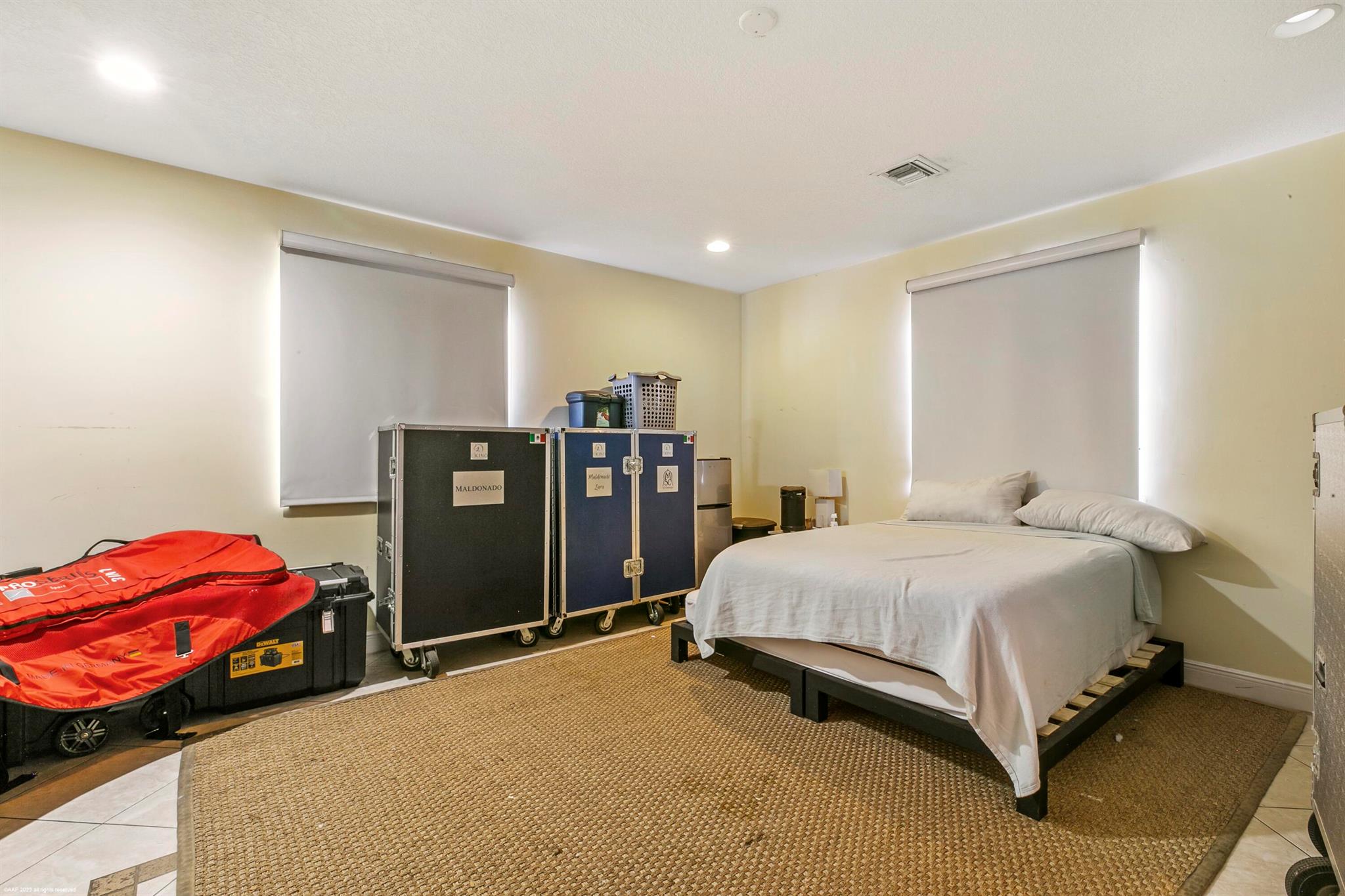 PALM BEACH POINT EAST - Residential