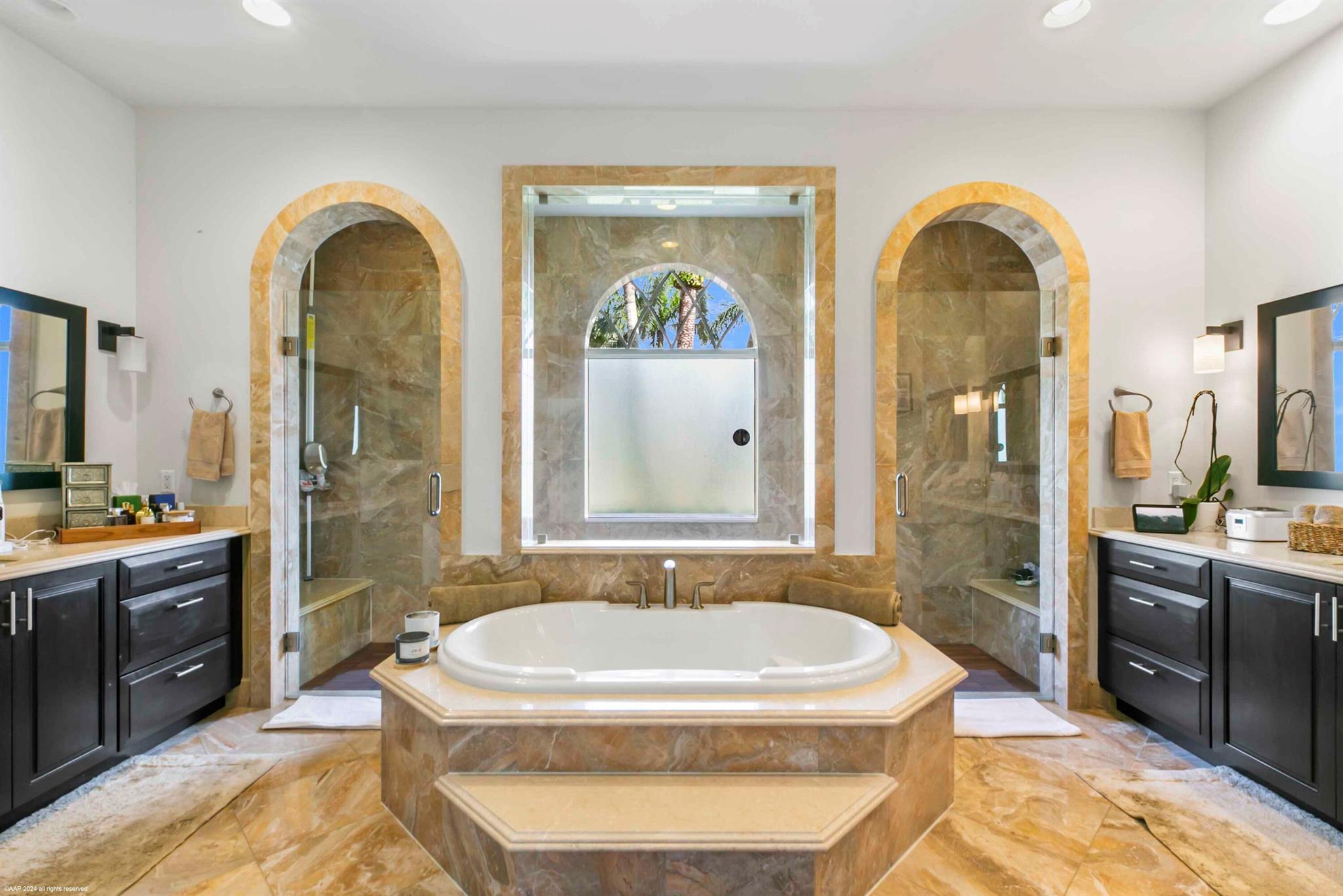 PALM BEACH POINT EAST - Residential