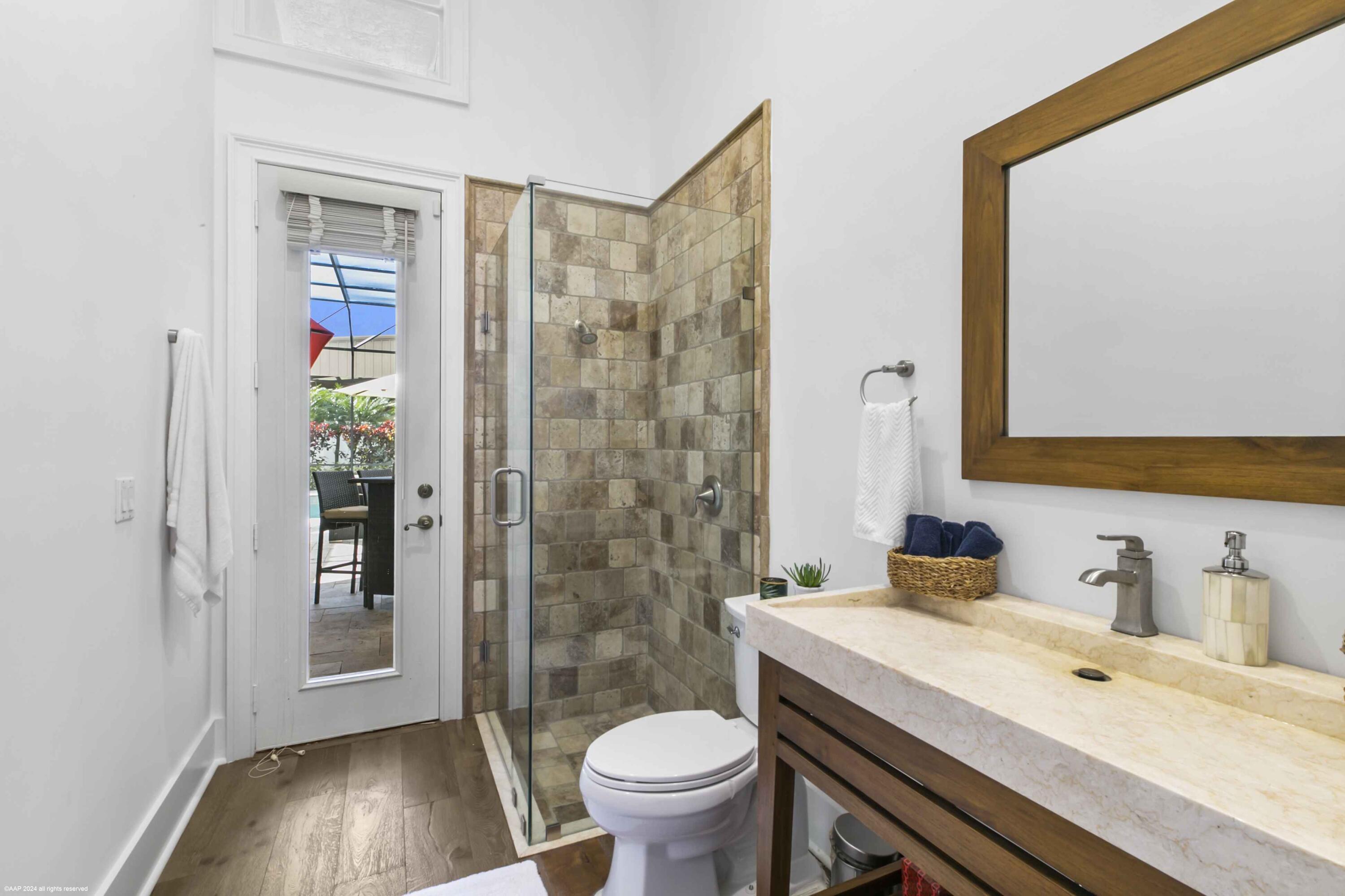 PALM BEACH POINT EAST - Residential