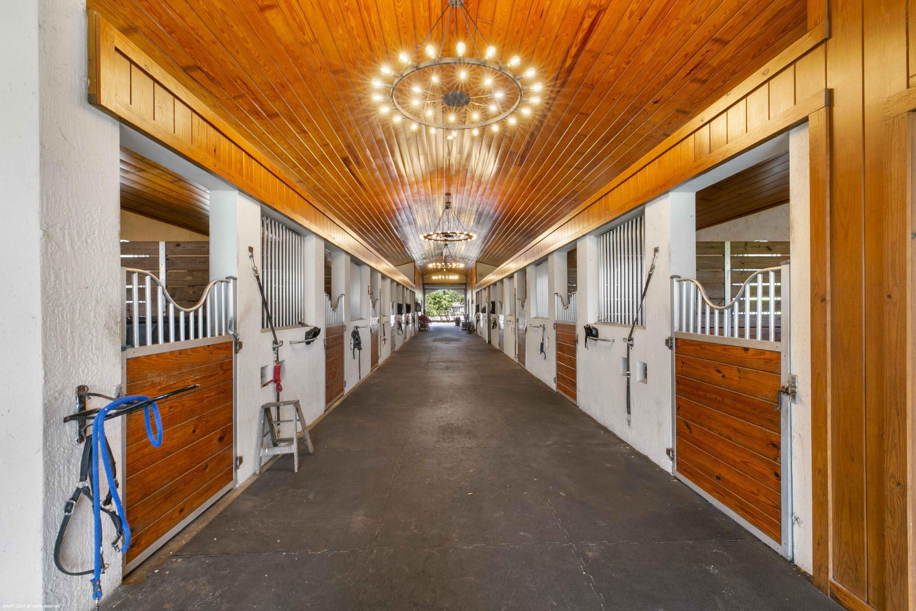 PALM BEACH POINT EAST - Residential