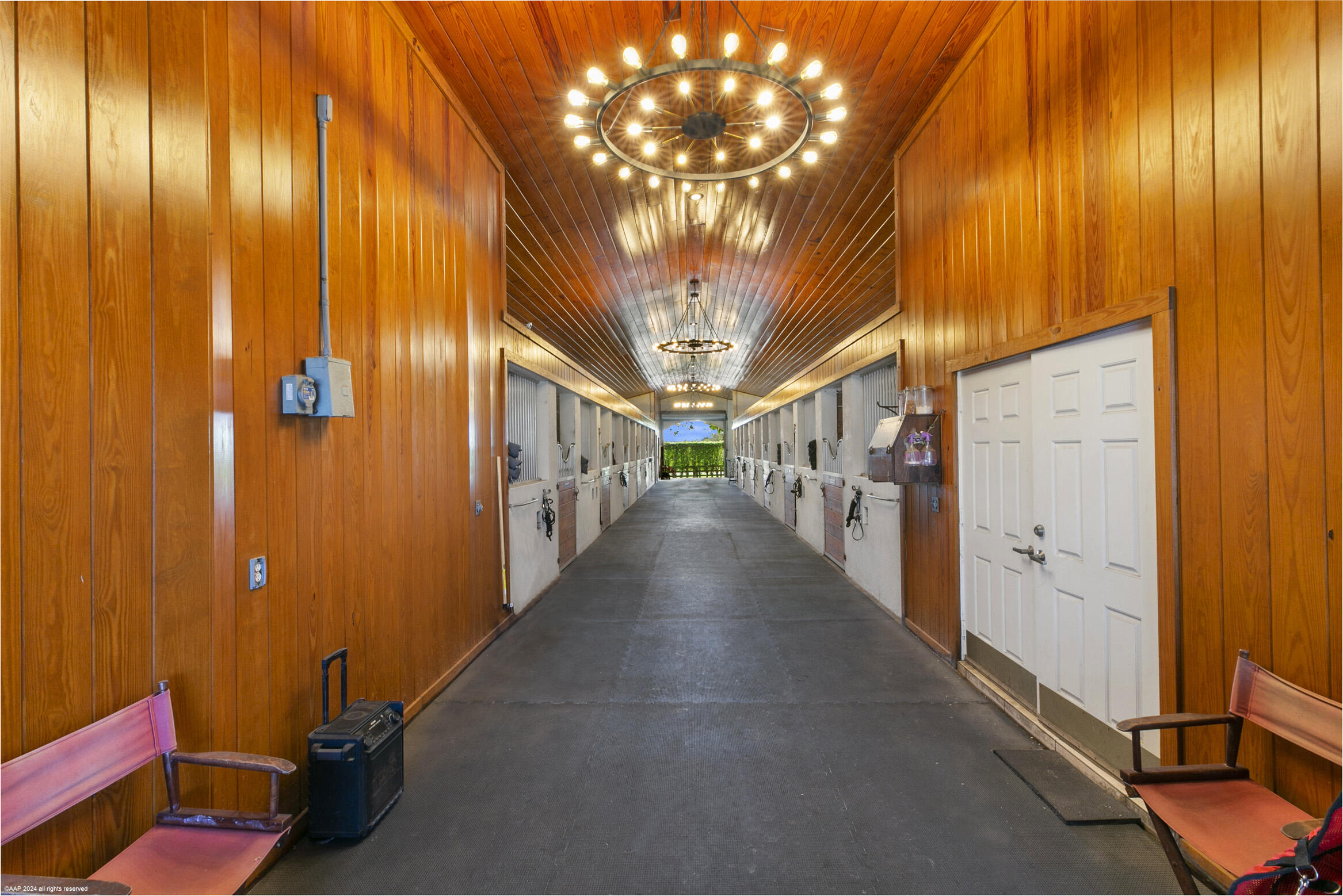 PALM BEACH POINT EAST - Residential