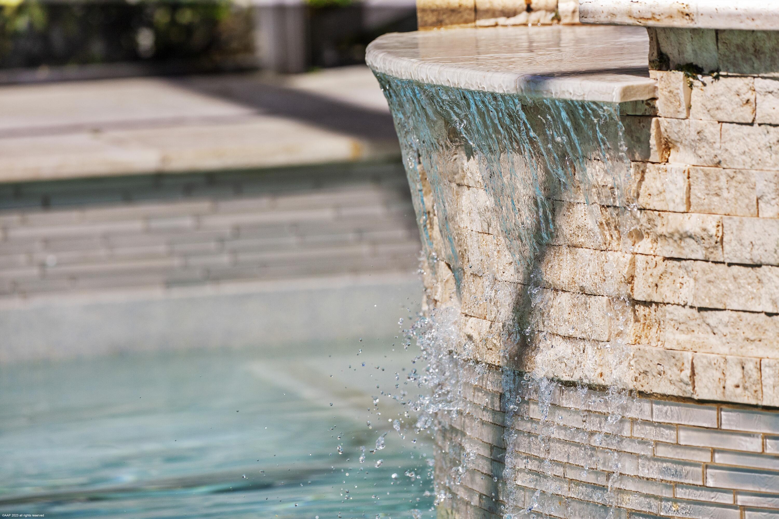 PALM BEACH POINT EAST - Residential