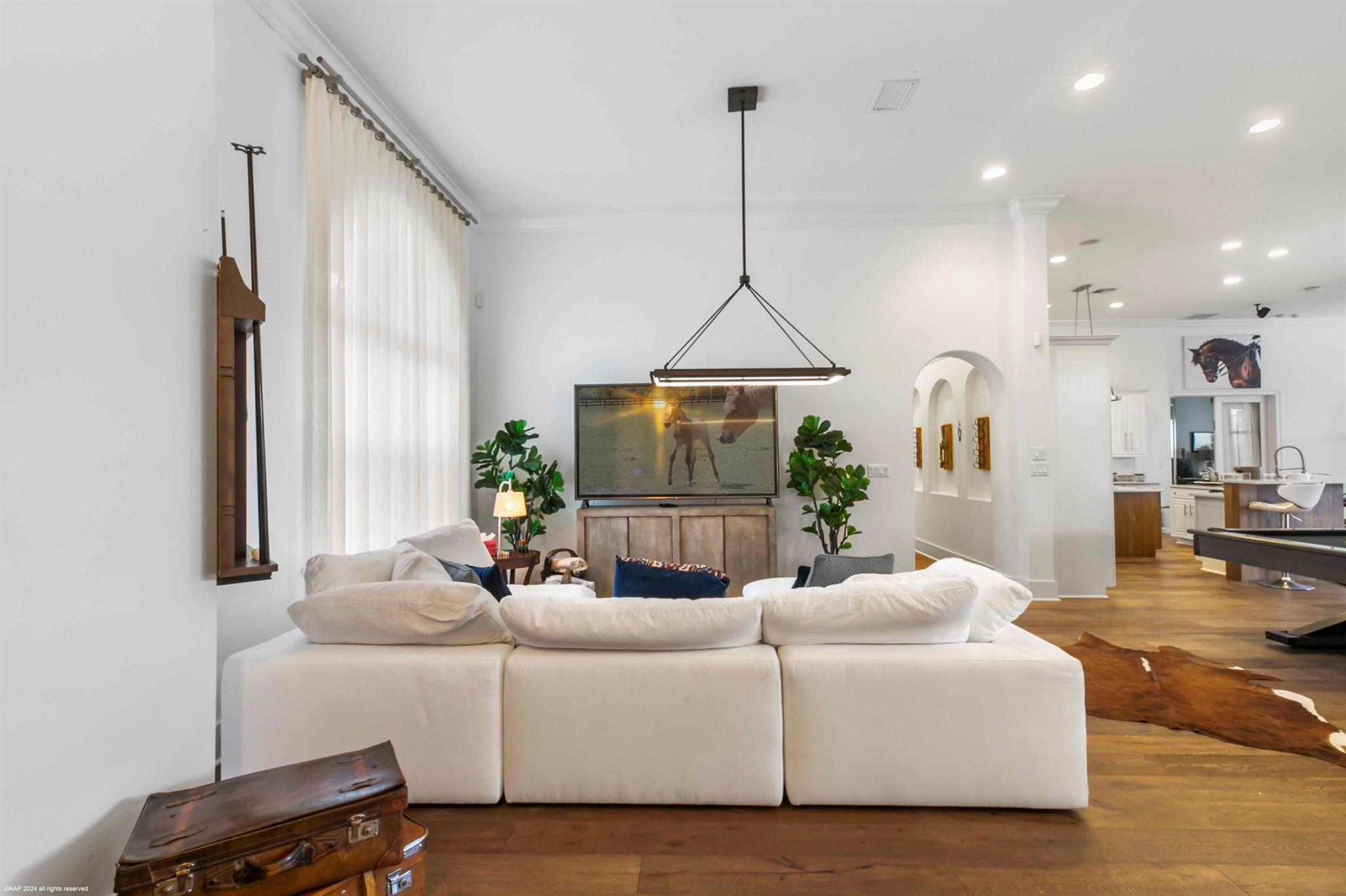 PALM BEACH POINT EAST - Residential