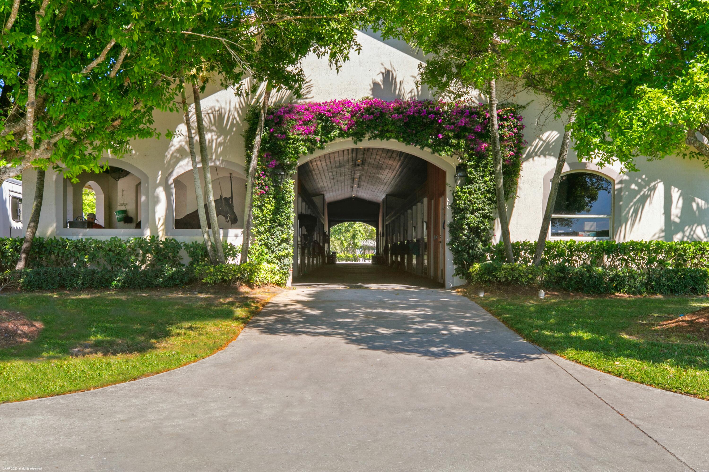 PALM BEACH POINT EAST - Residential