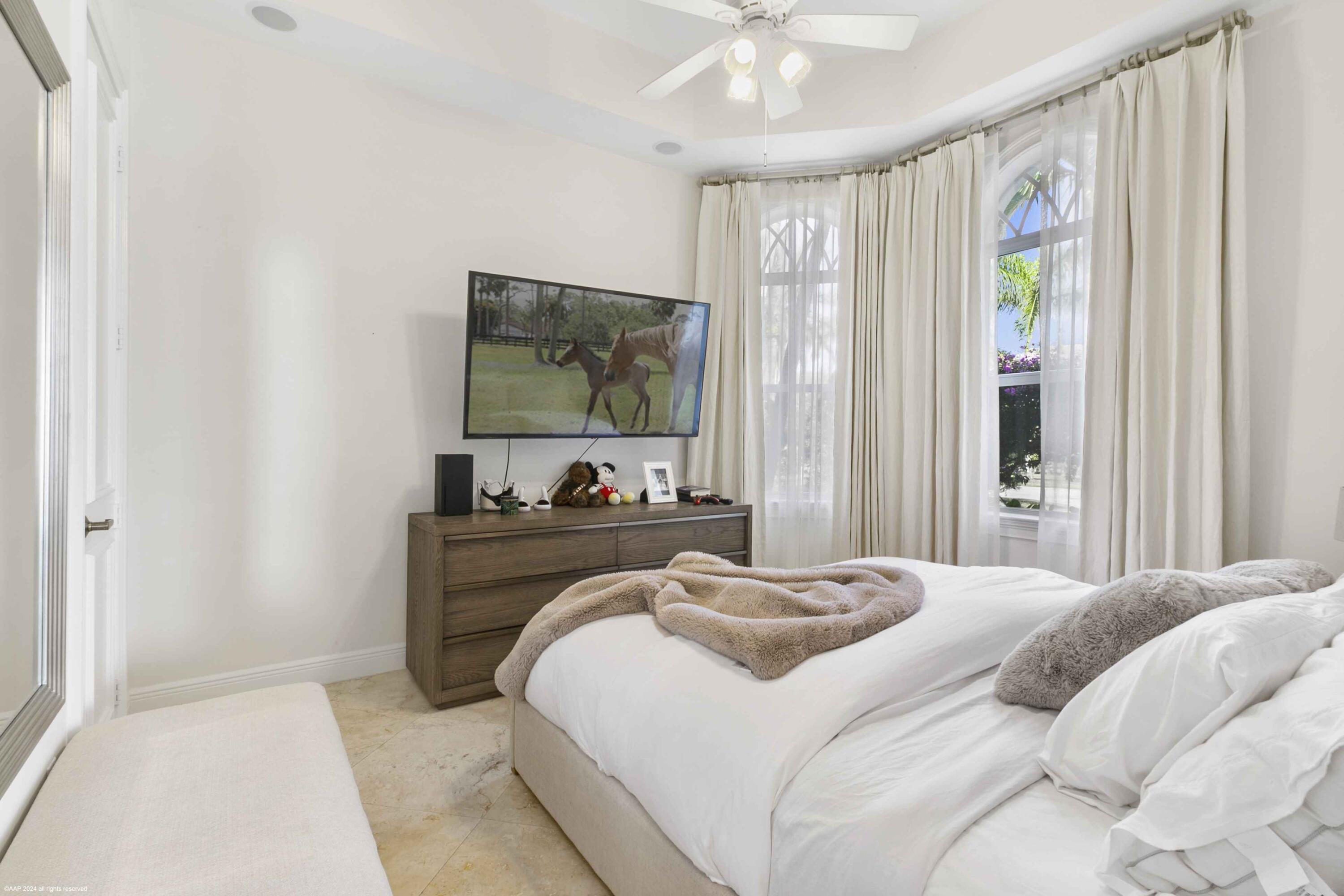 PALM BEACH POINT EAST - Residential