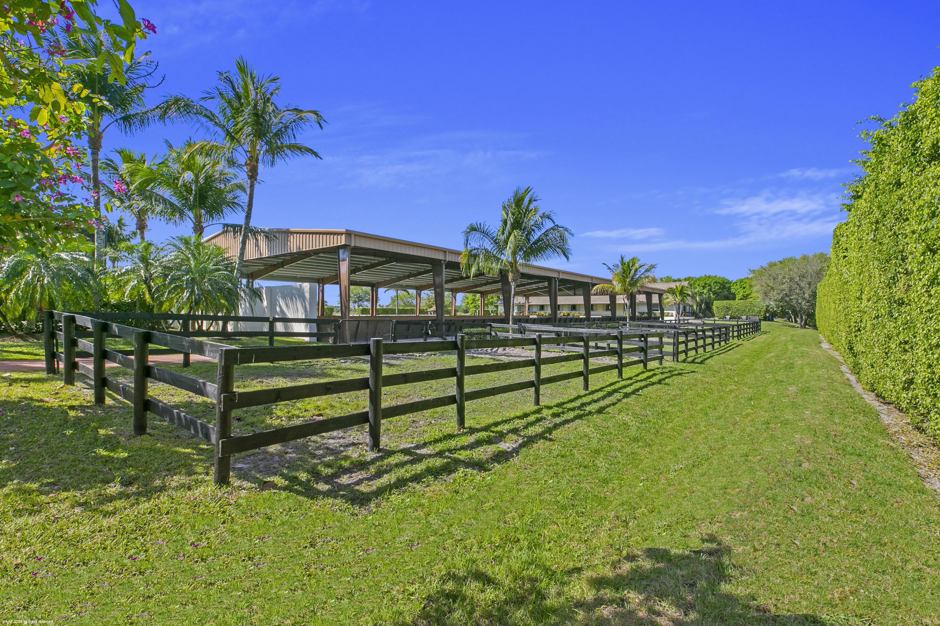 PALM BEACH POINT EAST - Residential