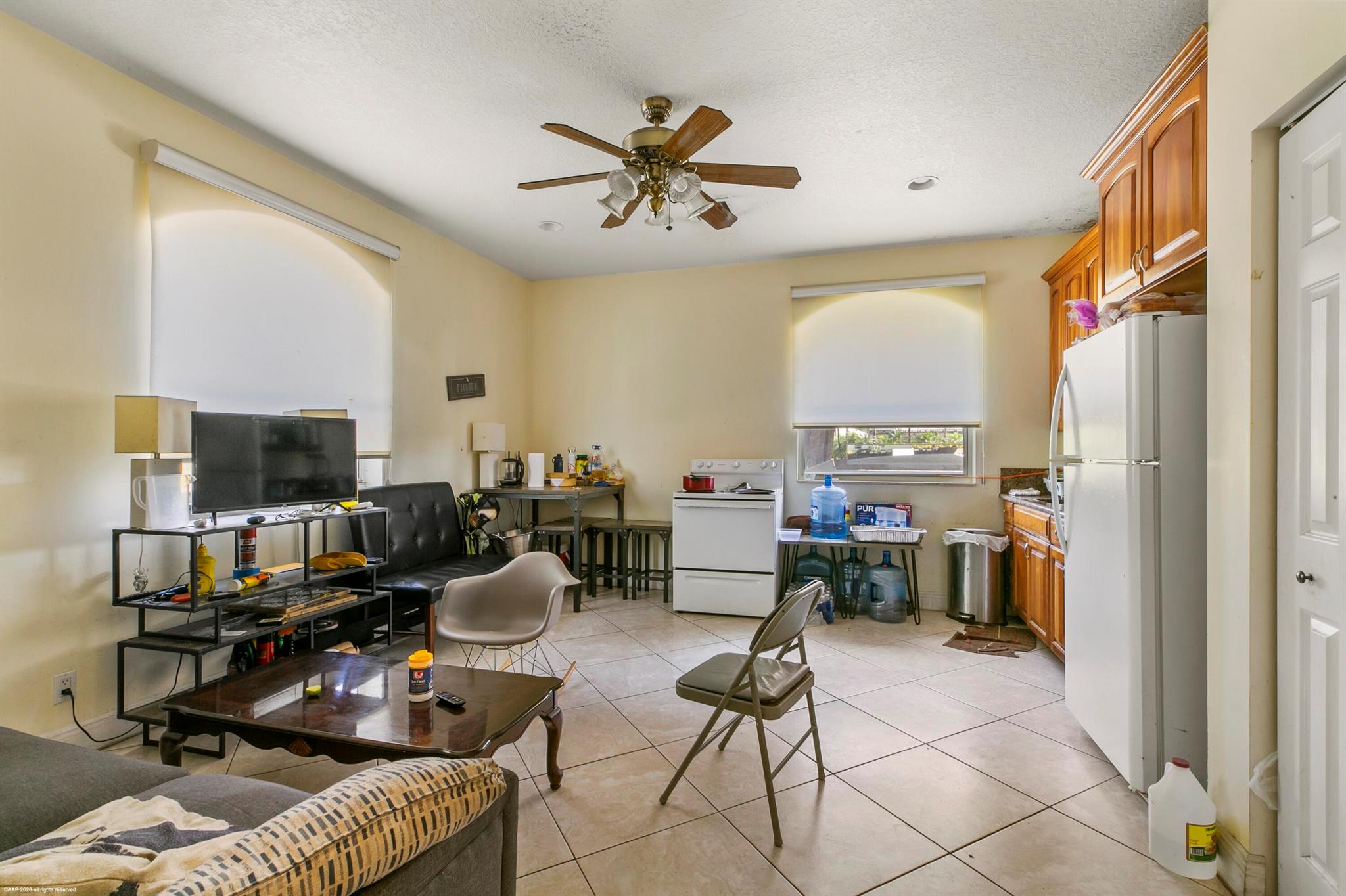 PALM BEACH POINT EAST - Residential