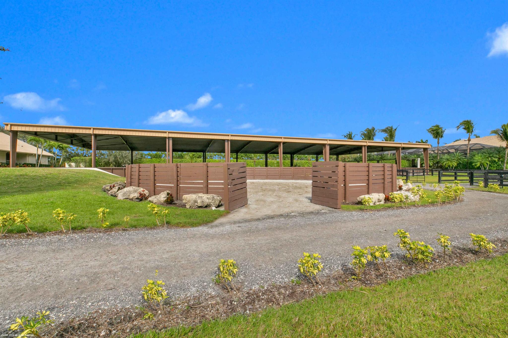 PALM BEACH POINT EAST - Residential