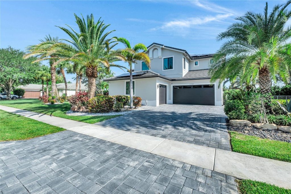 Photo of 11737 Windsor Bay Place, Wellington, FL 33449 (MLS # F10518223)