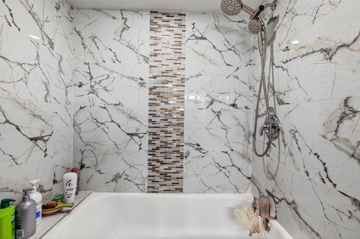 WIMBLEDON AT JACARANDA CO - Residential