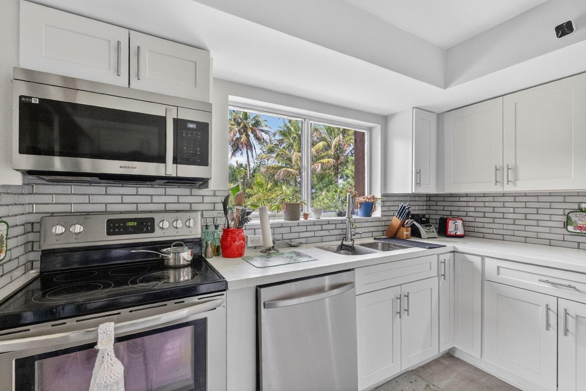 WIMBLEDON AT JACARANDA CO - Residential