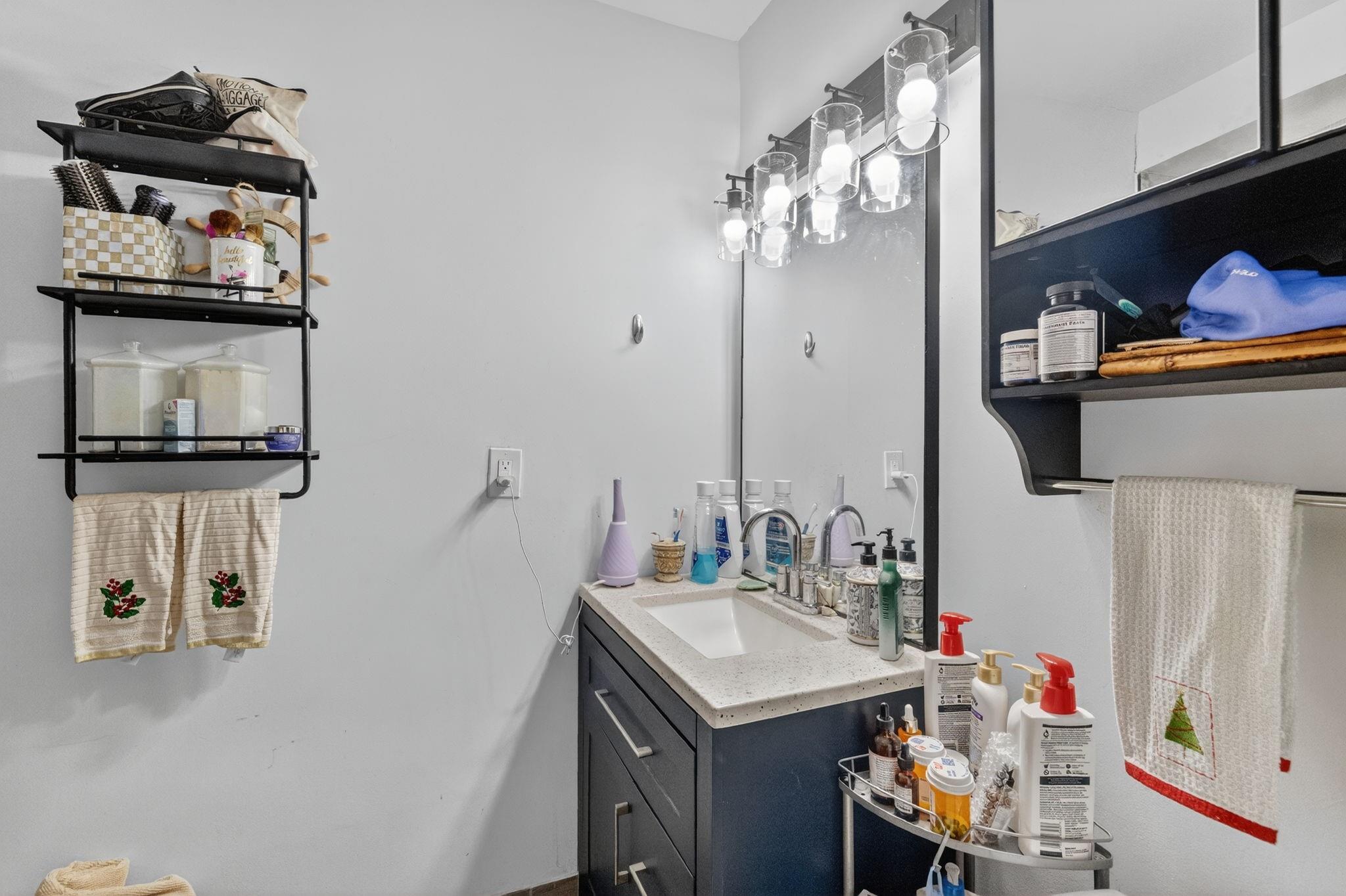 WIMBLEDON AT JACARANDA CO - Residential