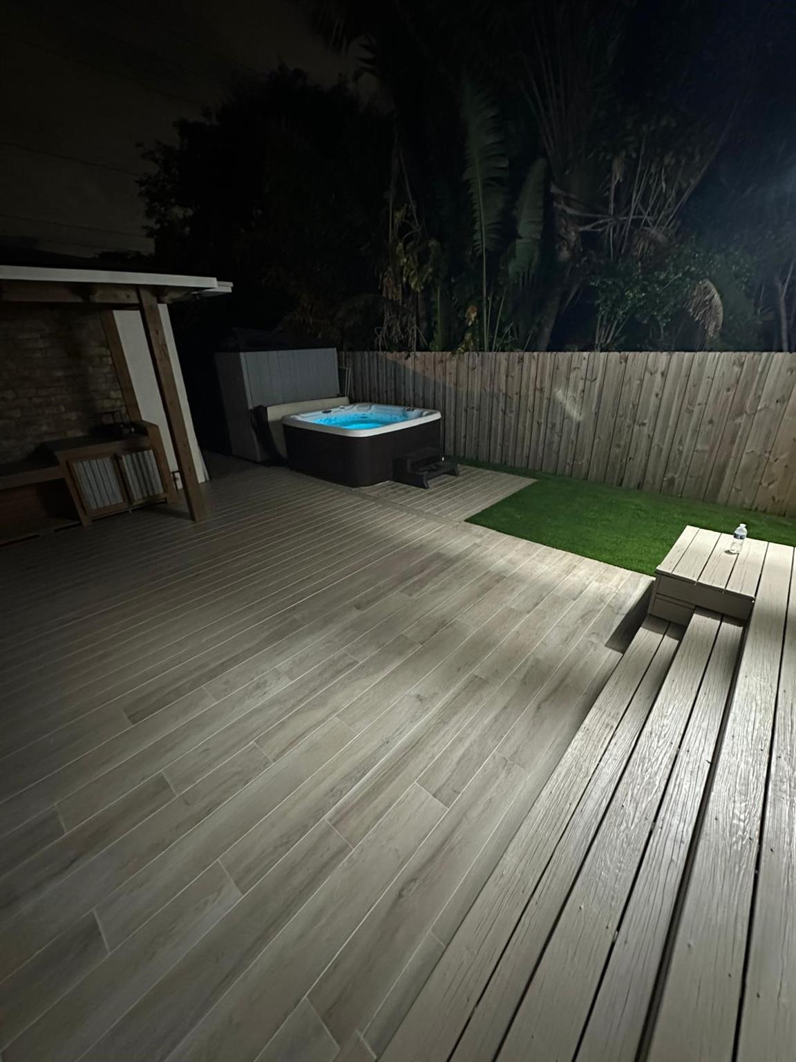 Hollywood 1-21 B - Residential