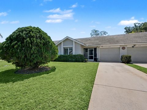 Photo of 3308 SW Villa Place, Palm City, FL 34990 (MLS # B26005322)