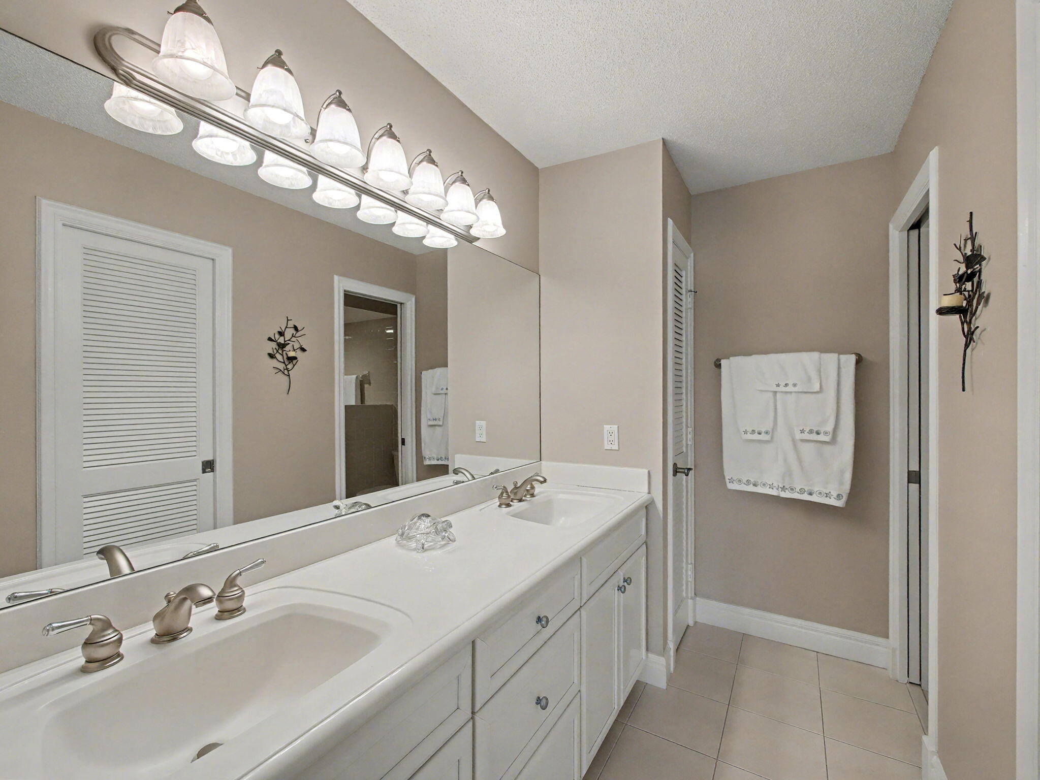 VILLAS AT SUNSET TRACE AT MARTIN DOWNS - Residential