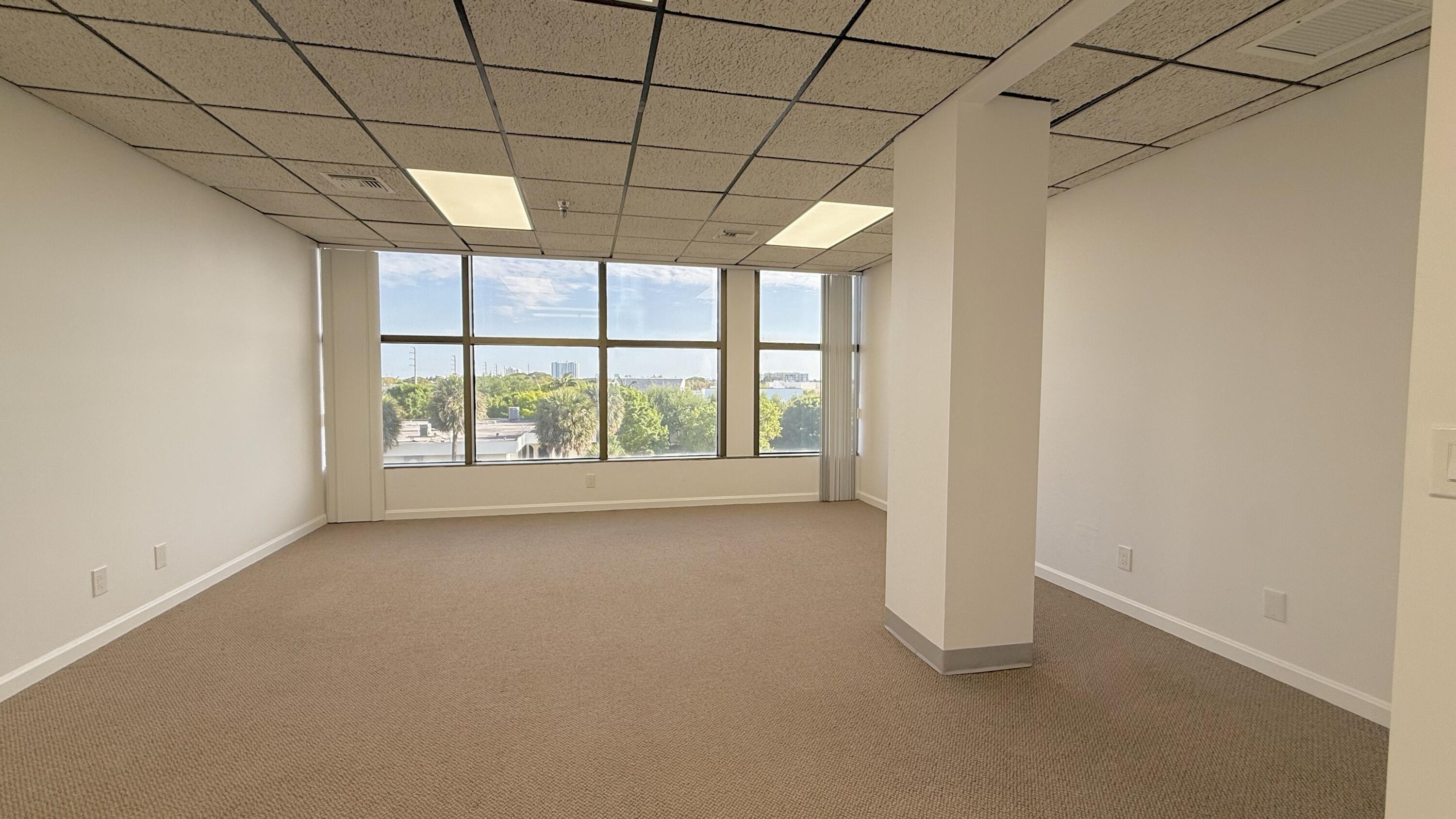 631 Us Highway 1 404