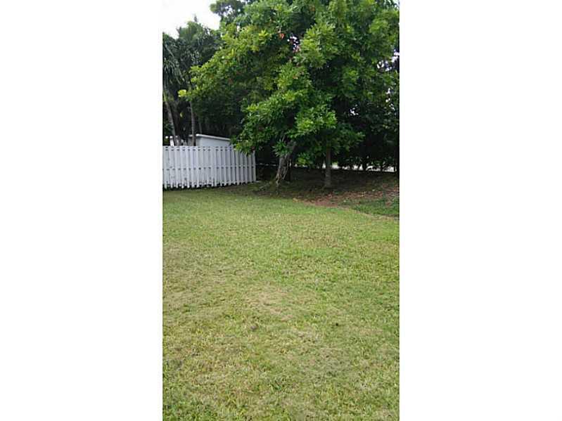 REPLAT OF COUNTRY LAKES - Residential