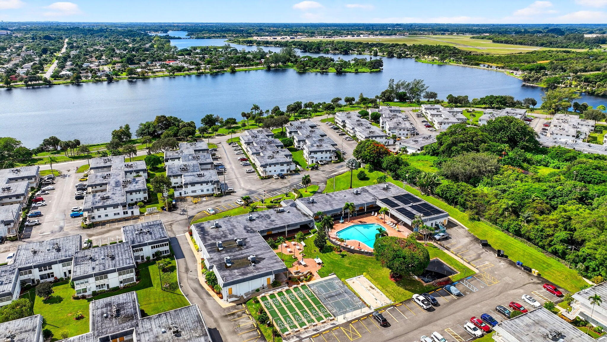 MURRY HILLS APT BLDG CONDO - Residential