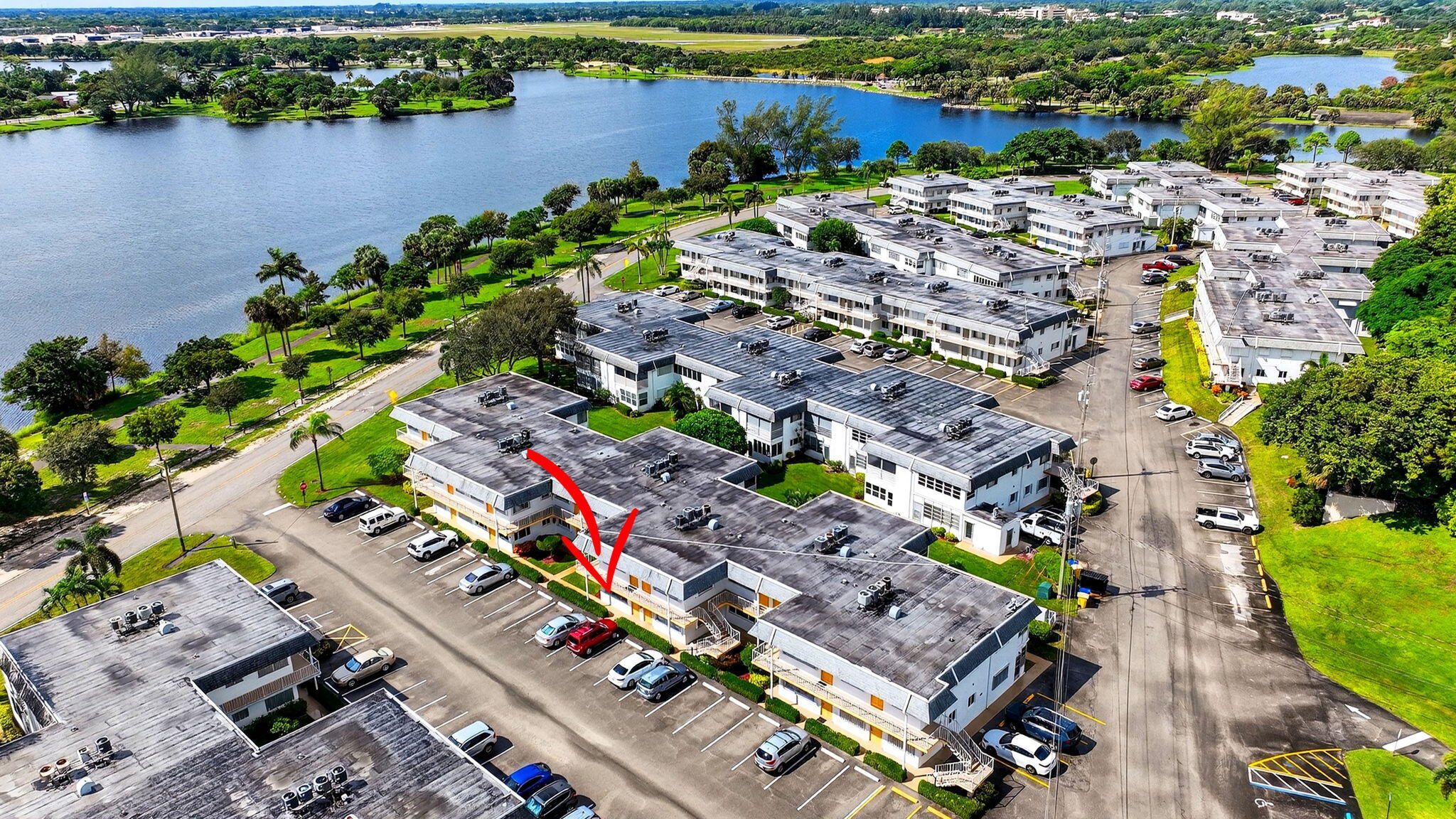 MURRY HILLS APT BLDG CONDO - Residential