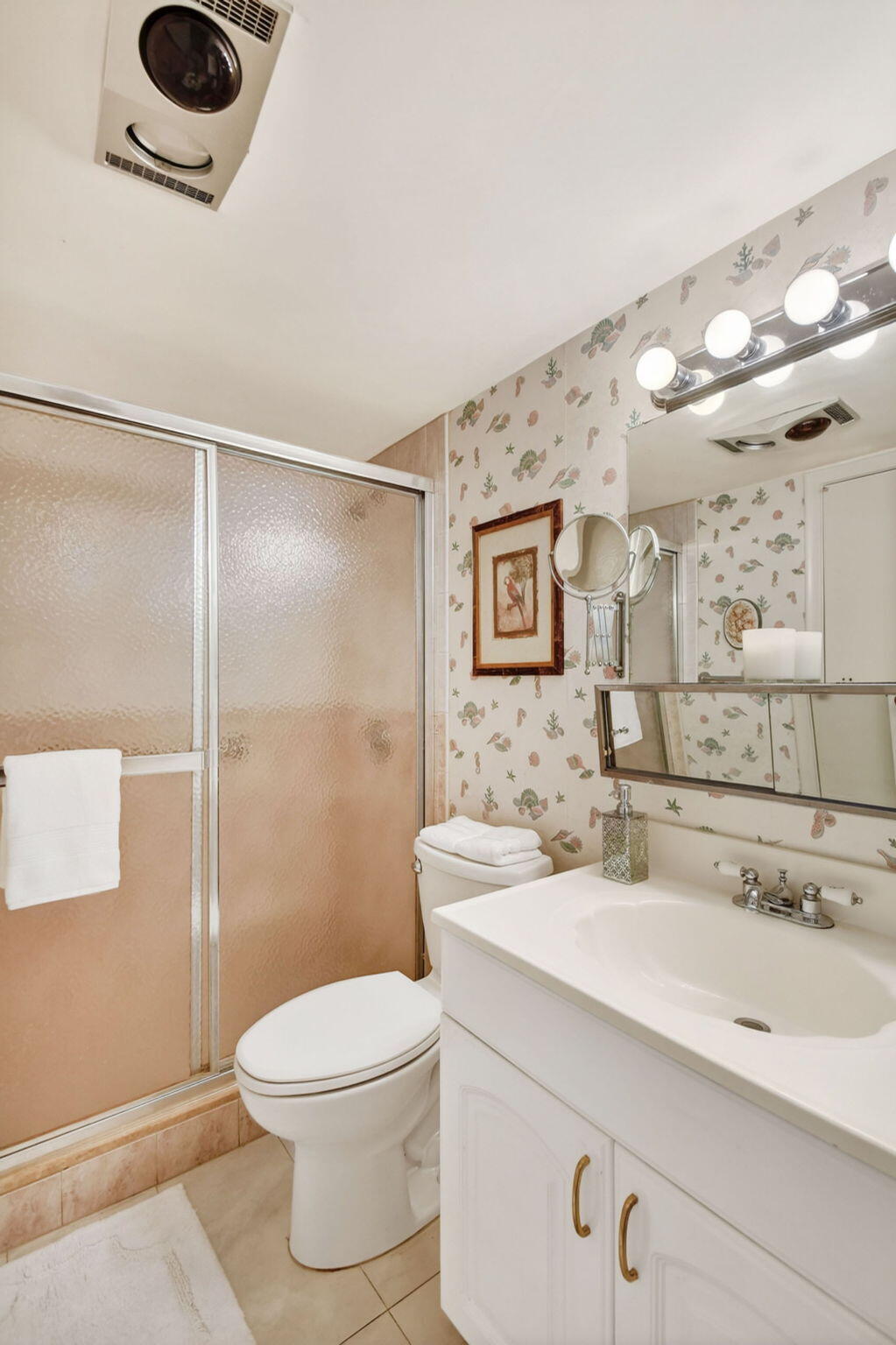 MURRY HILLS APT BLDG CONDO - Residential