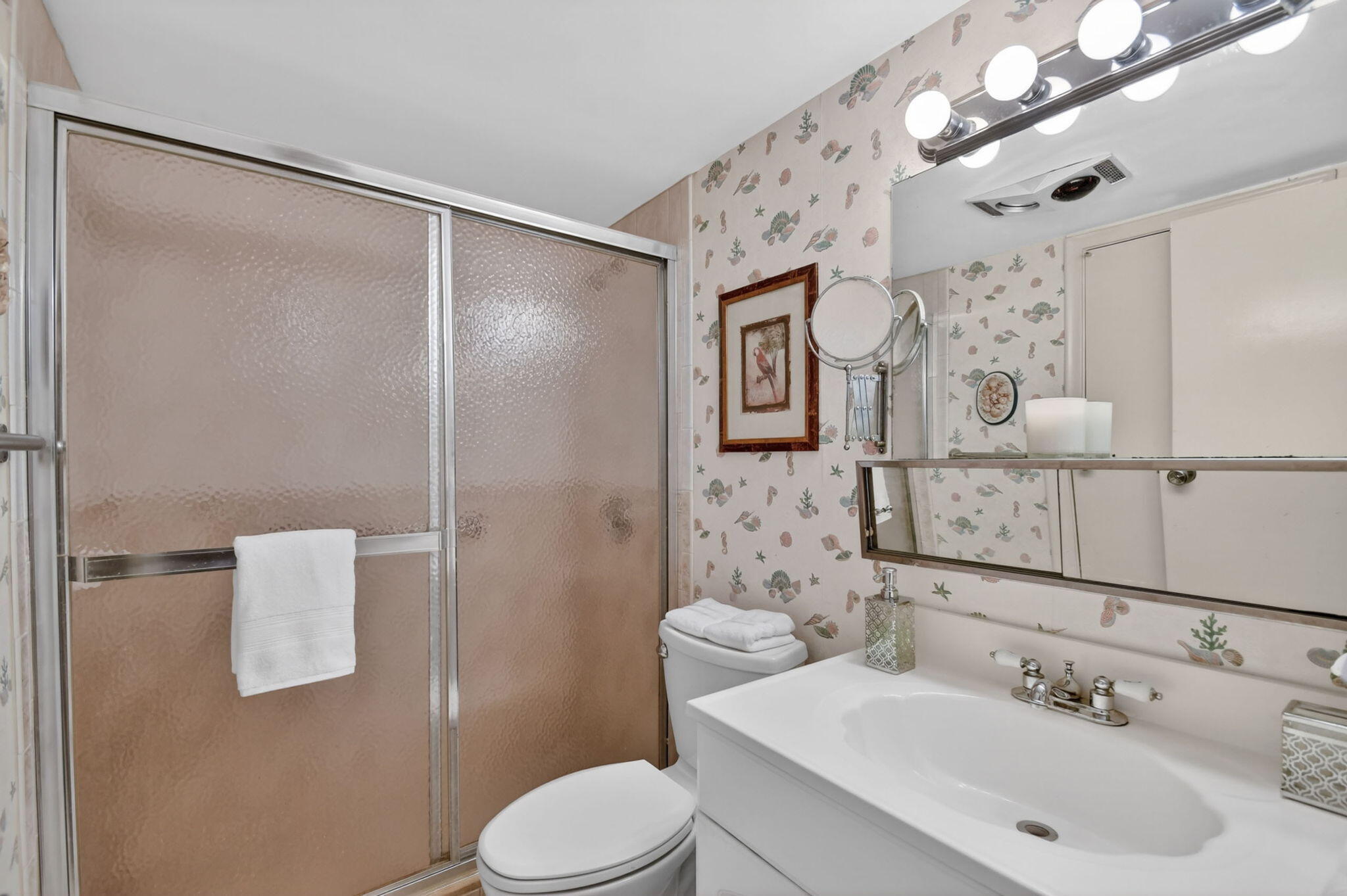 MURRY HILLS APT BLDG CONDO - Residential