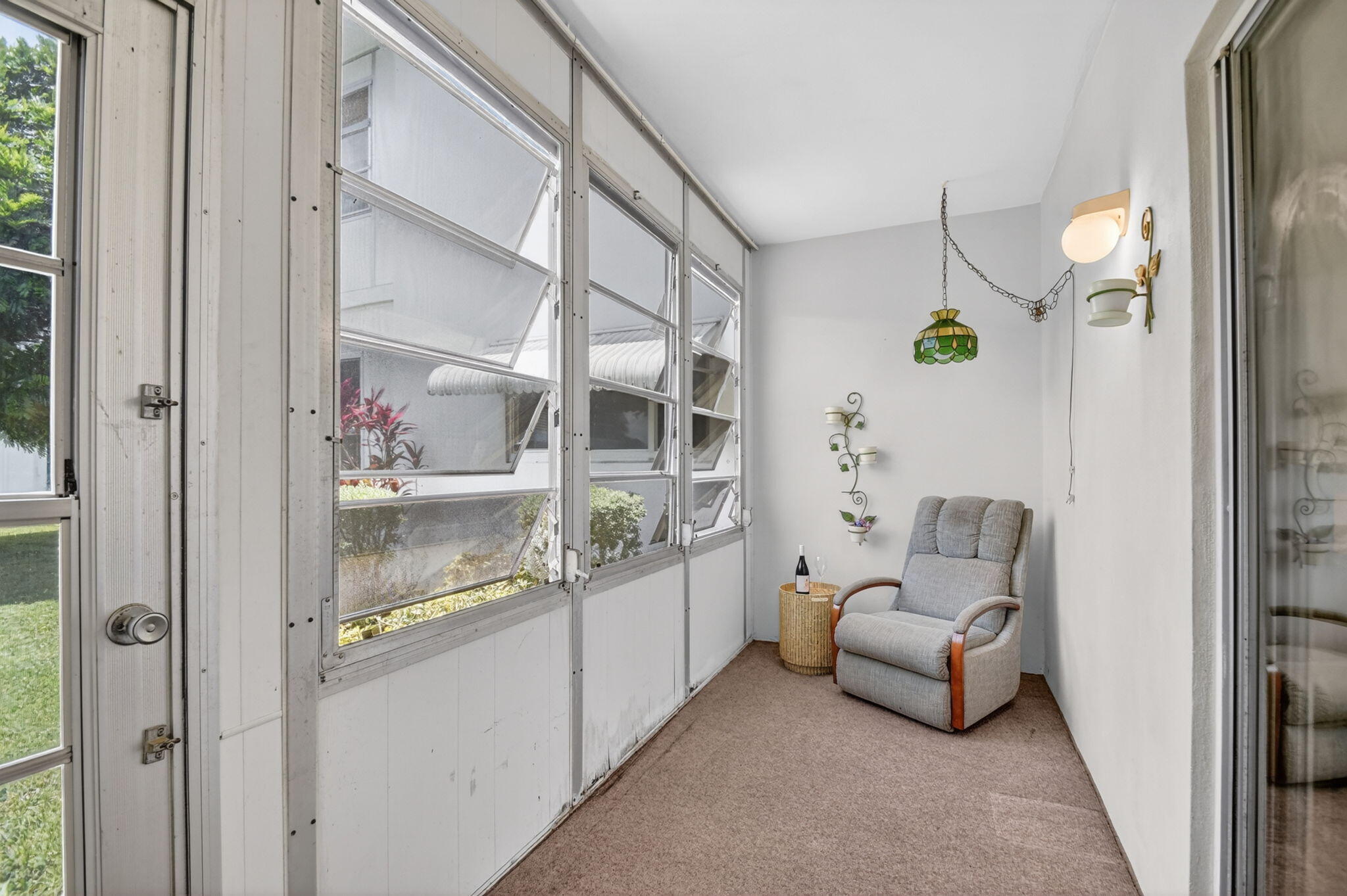 MURRY HILLS APT BLDG CONDO - Residential